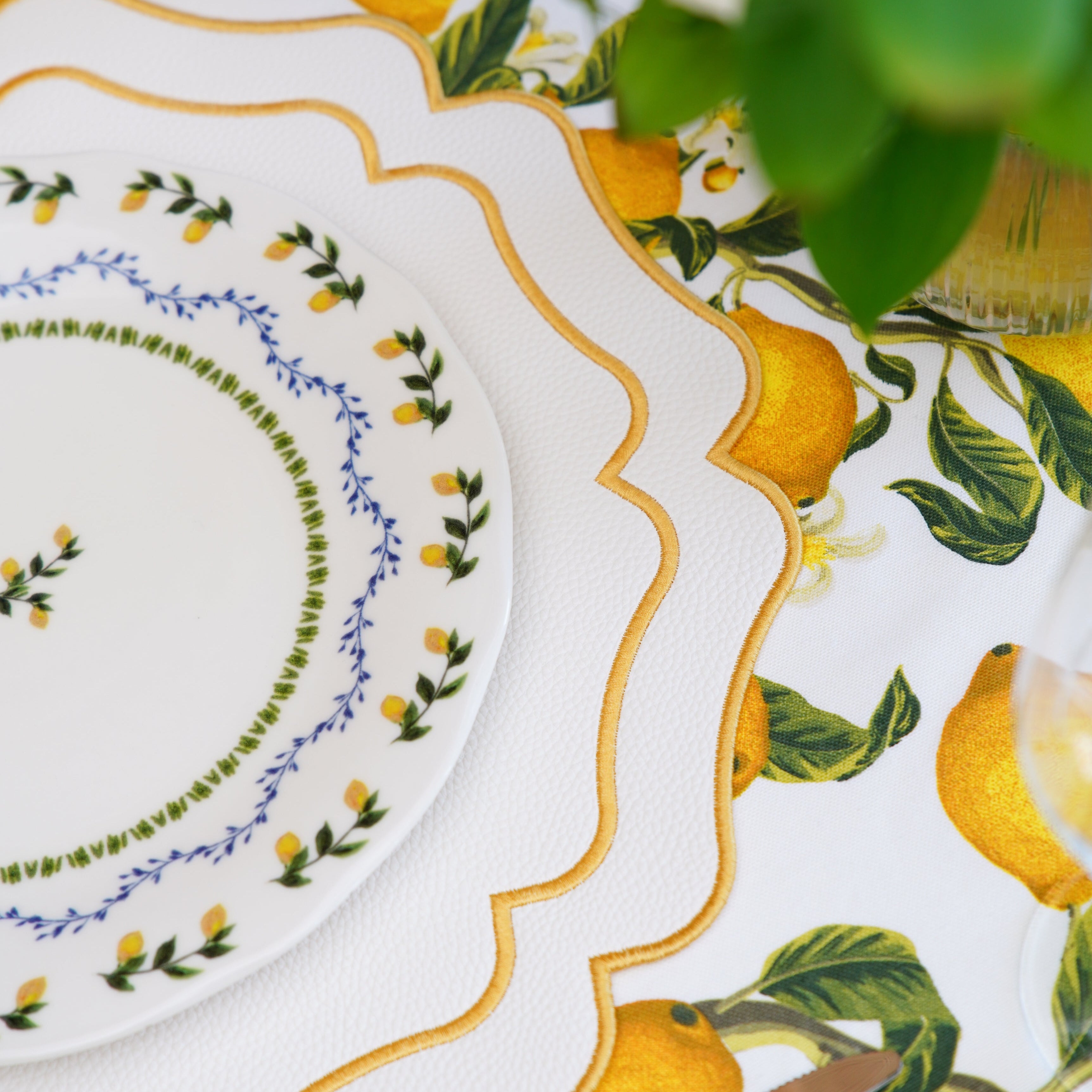VISTA IVORY WAVY FAUX LEATHER PLACEMAT (Set Of 4)