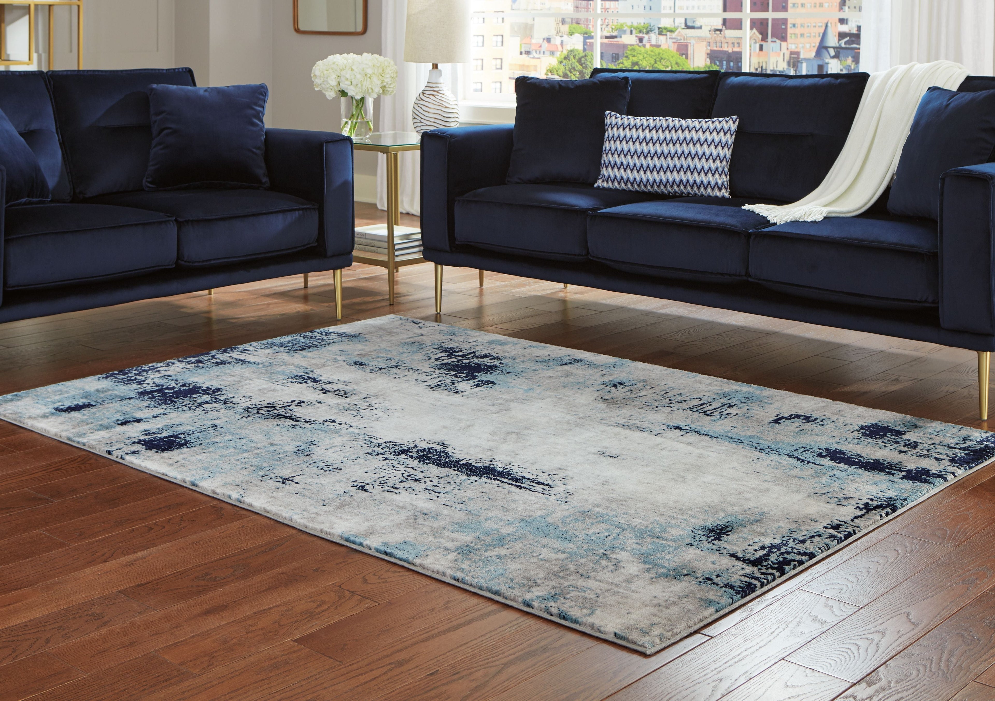 Leonelle Area Rug