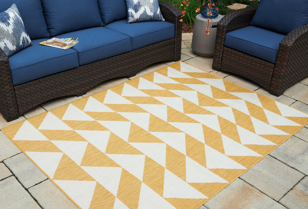 Thomley Indoor/Outdoor Area Rug