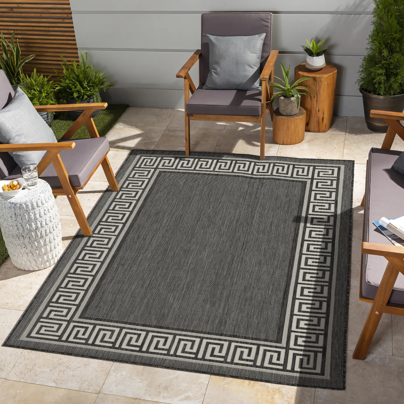 Sunshine 5'3" x 7'3" Indoor/Outdoor Area Rug - Anthracite