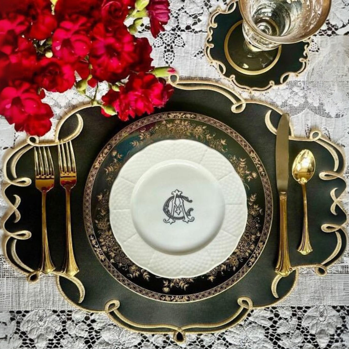 CELESTIA BLACK OVAL FAUX LEATHER PLACEMAT & NAPKIN & COASTER SET (Set Of 4)