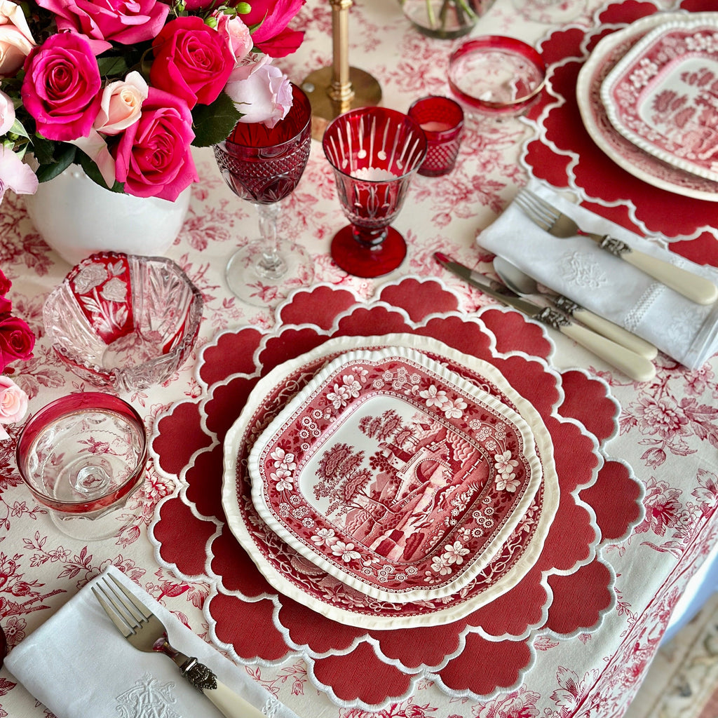TIMELESS RED SCALLOPED FAUX LEATHER PLACEMAT (Set Of 4)
