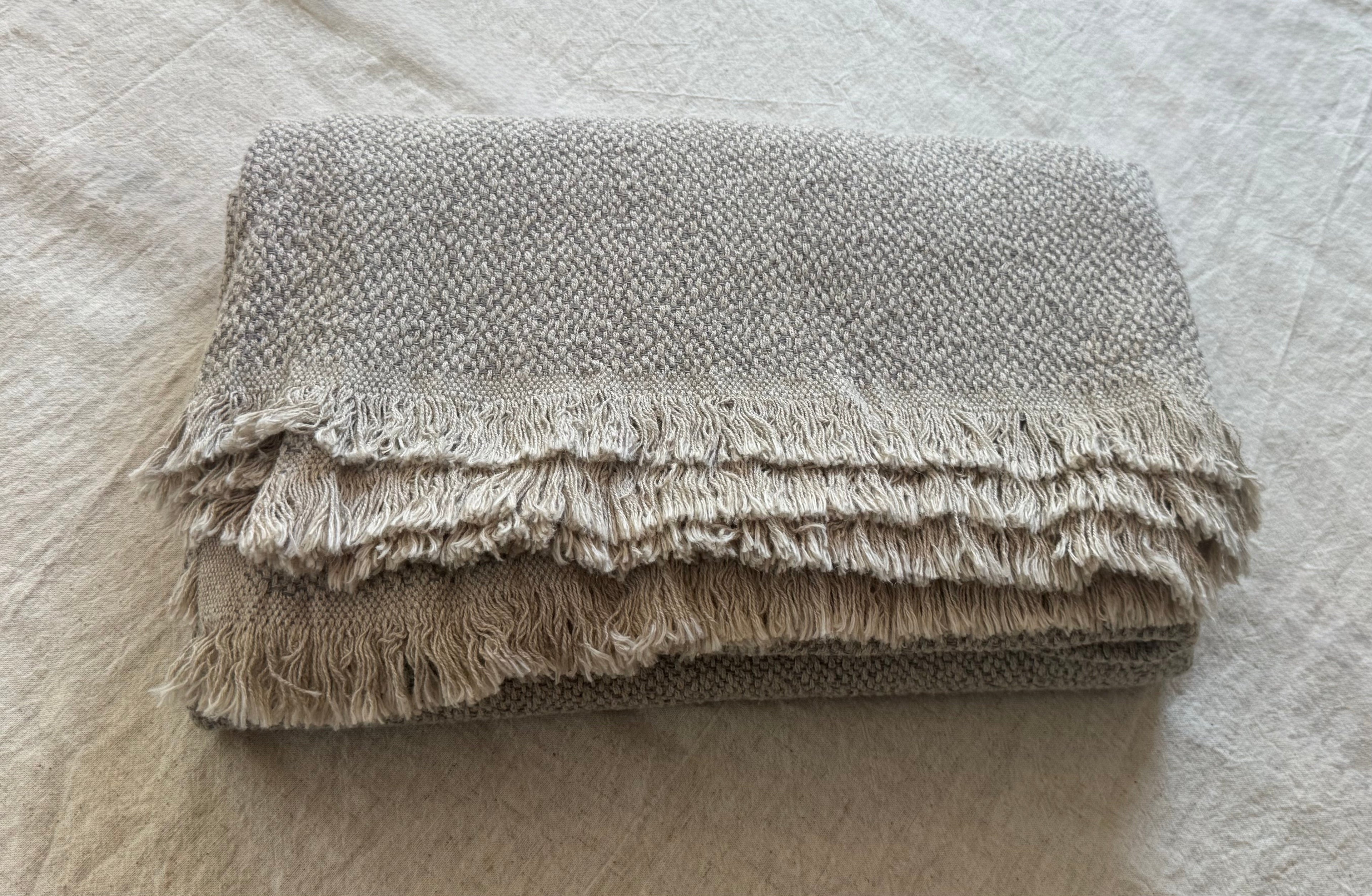 Bulut Hemp Throw Blanket