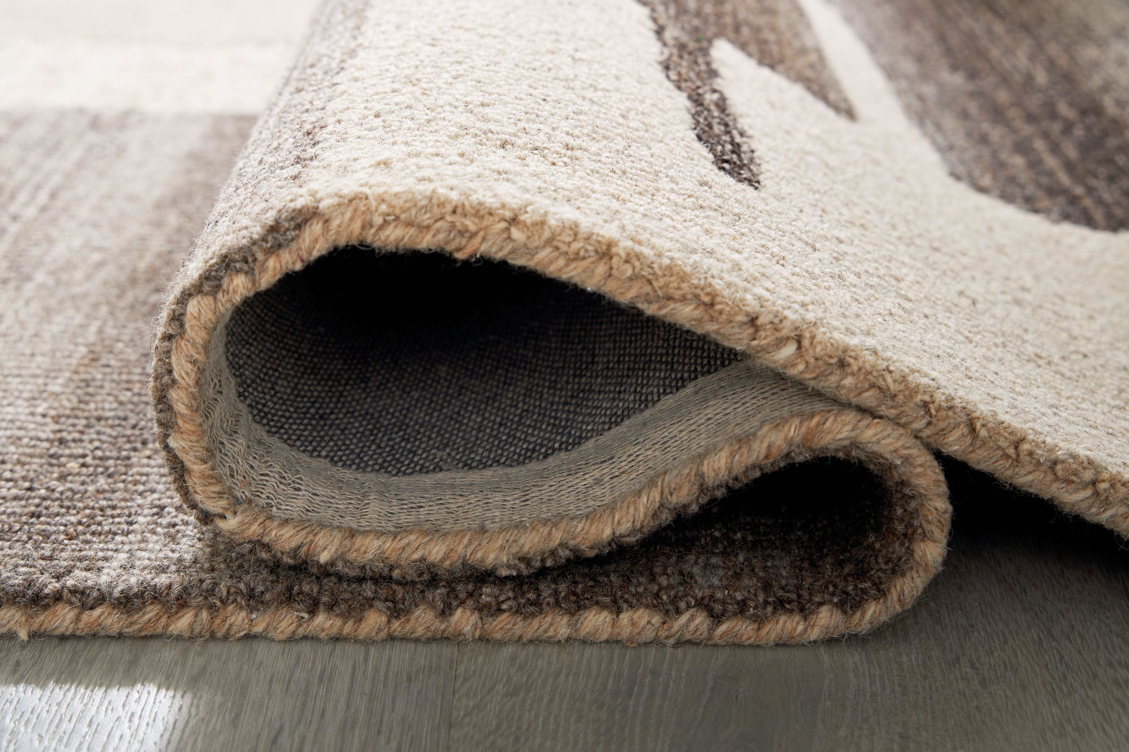 Kencher Area Rug