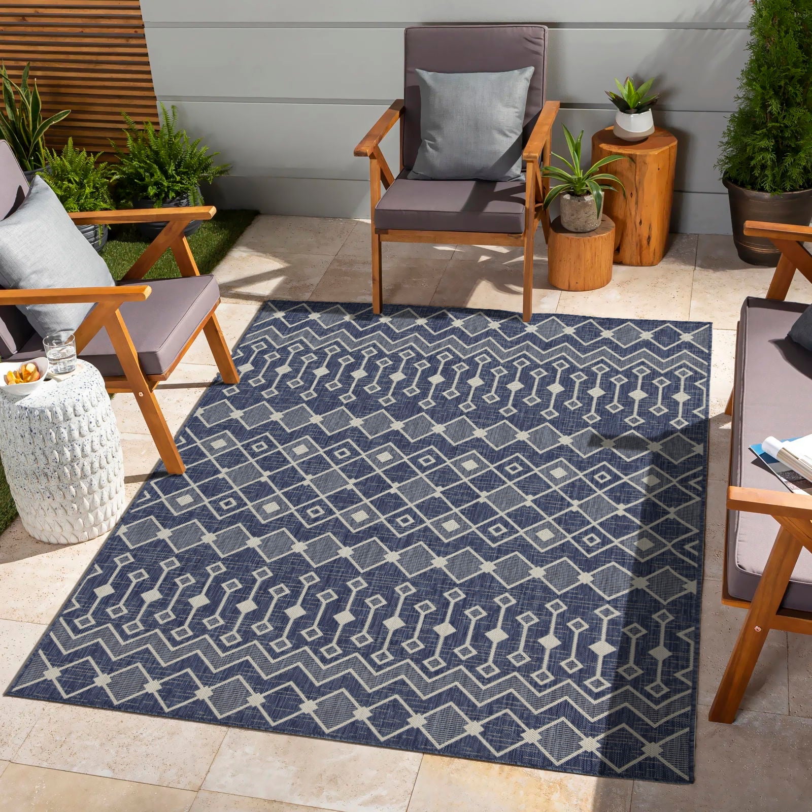 Sunshine 5'3" x 7'3" Indoor/Outdoor Area Rug - Blue