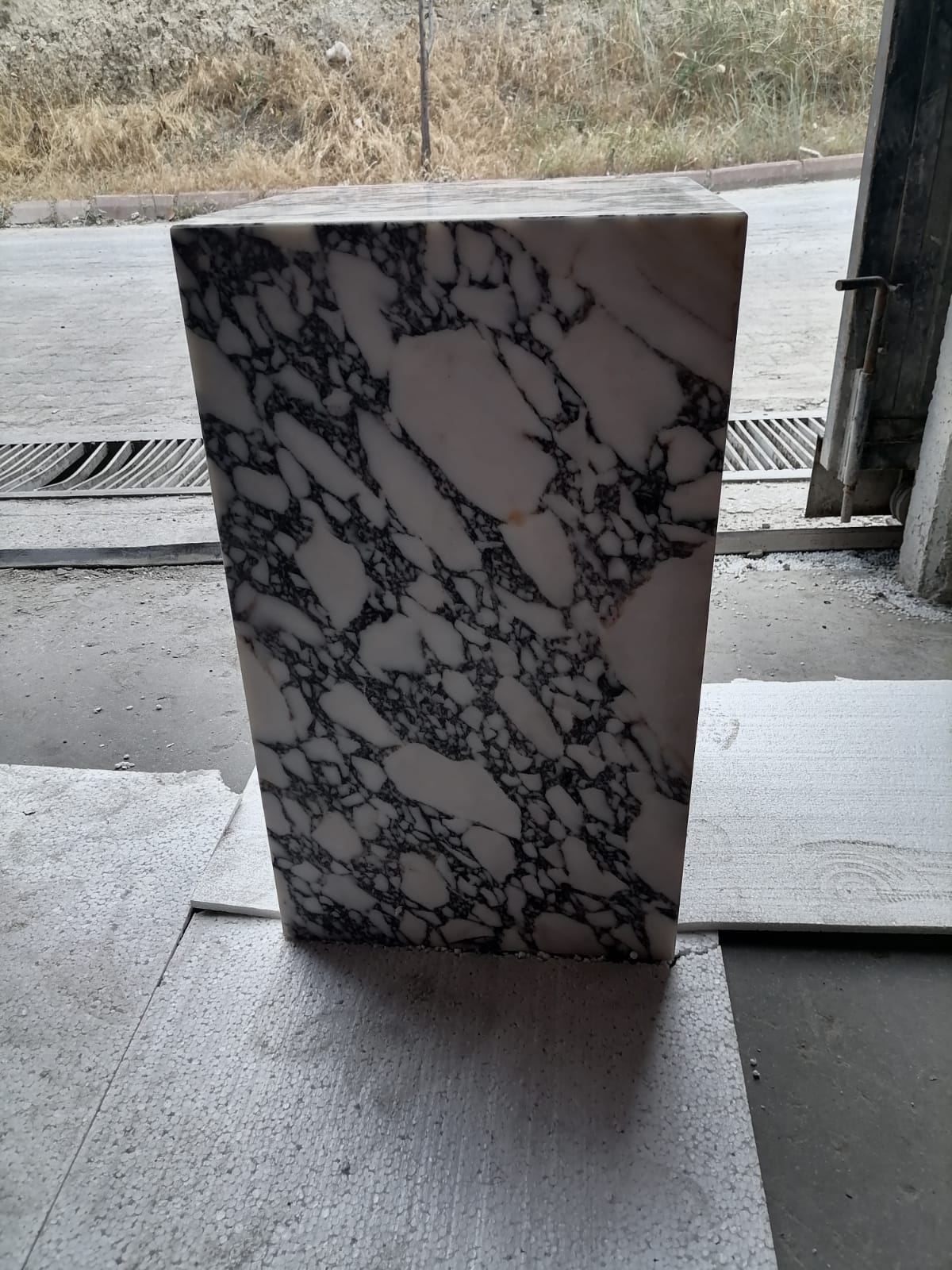 Calacatta Viola Marble Cube Design End Table - Polished 14x14x24