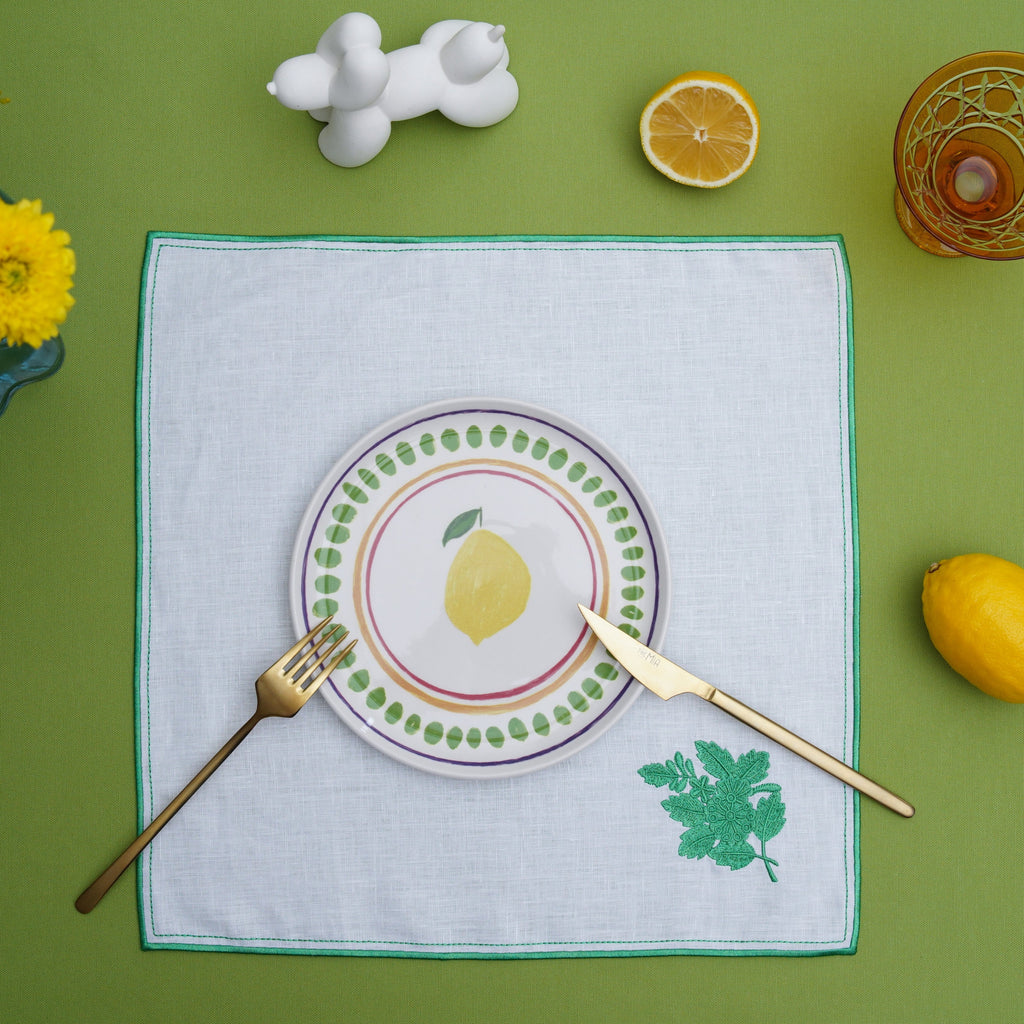 WHITE LEAF SQUARE LINEN PLACEMAT (Set Of 4)