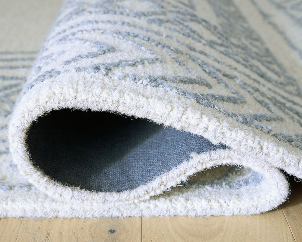 Azelhurst Area Rug