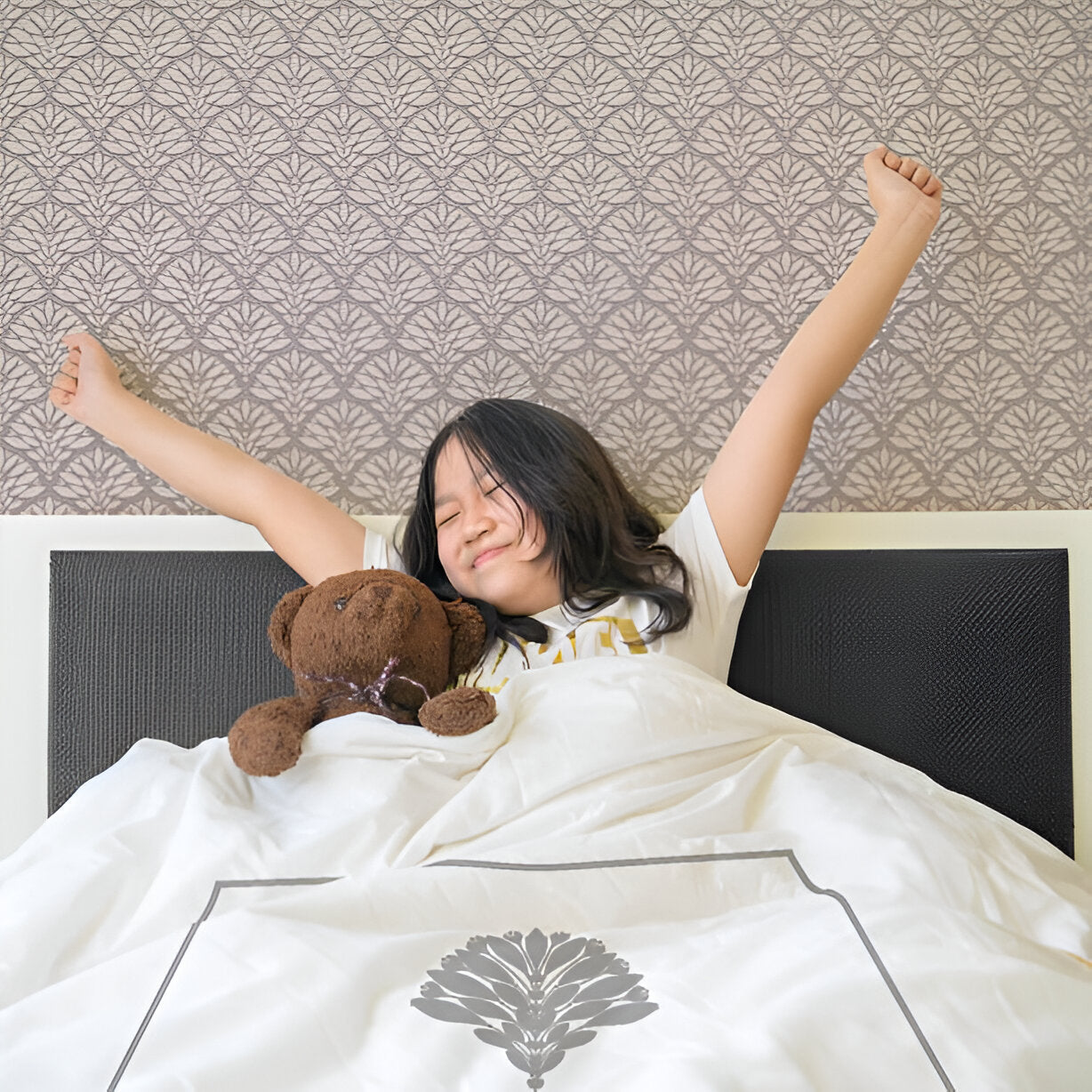 Leafy Embroidered Cotton Sateen Duvet Cover Set