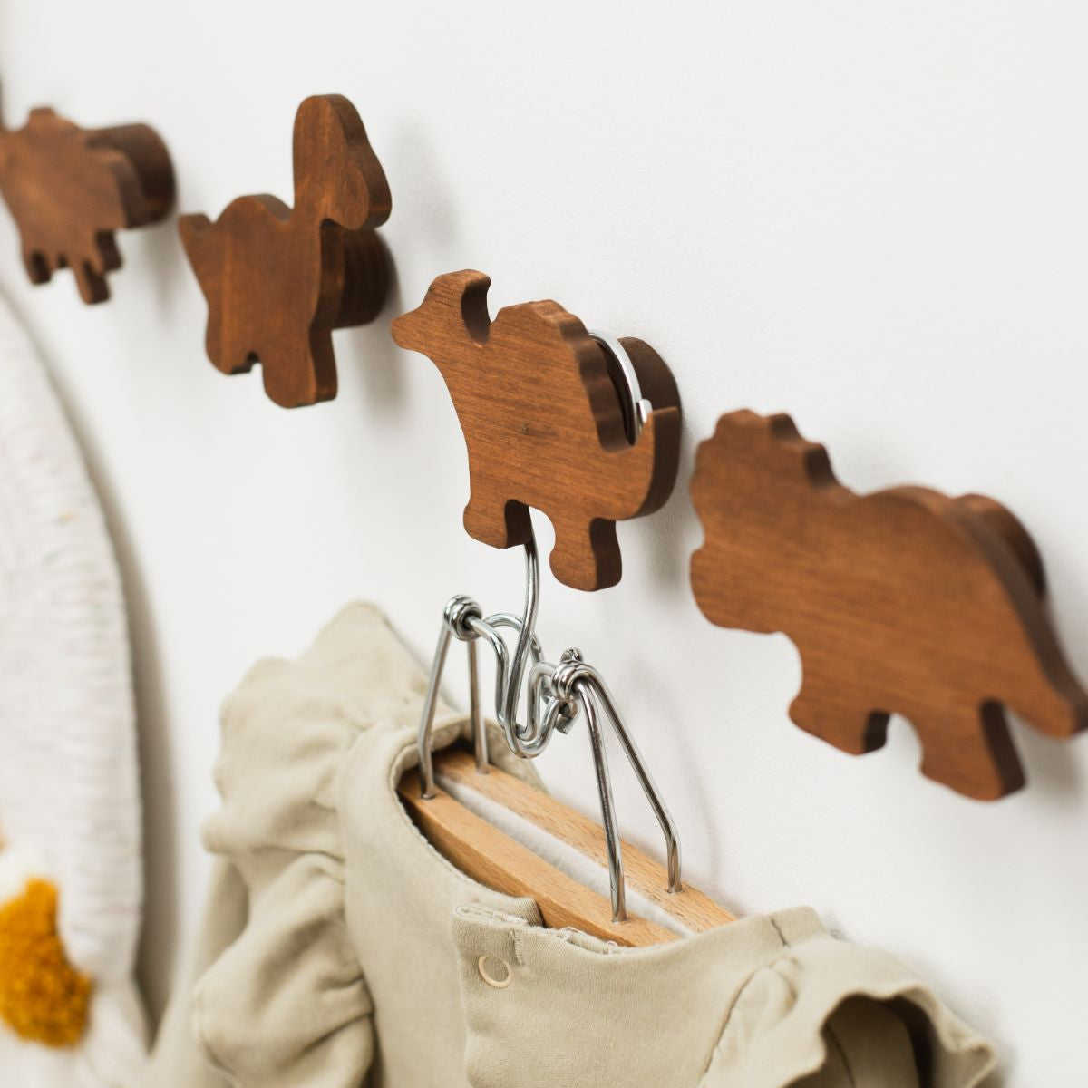 Animal hooks for wall (B2B)