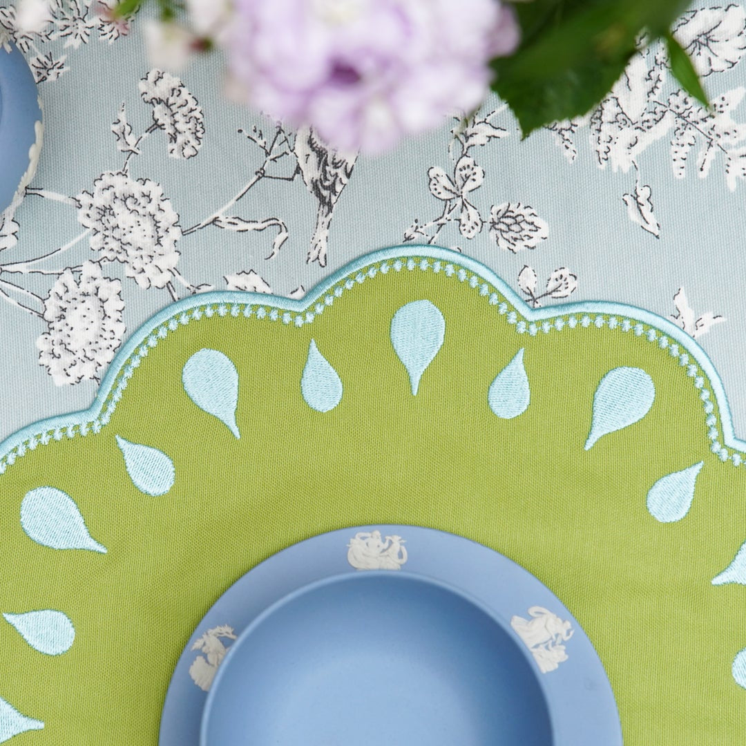 DROPLET GREEN ROUND FABRIC PLACEMAT (Set Of 4)