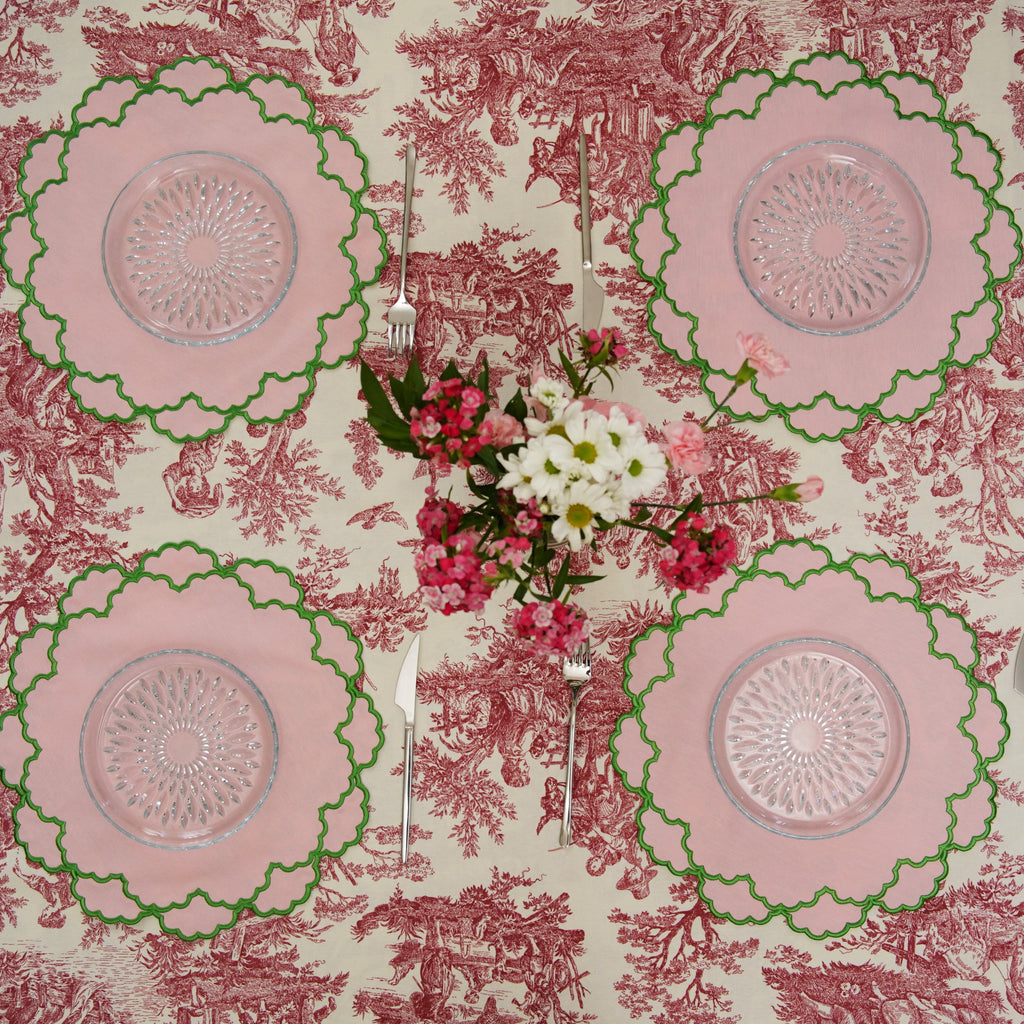 CRESSIDA LIGHT PINK ROUND FABRIC PLACEMAT (Set Of 4)