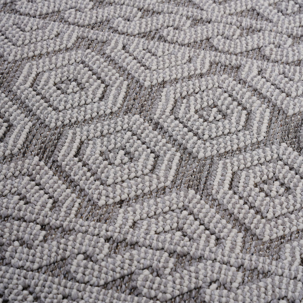 Guros 8' x 10' Geometric Indoor/Outdoor Area Rug - Gray/White