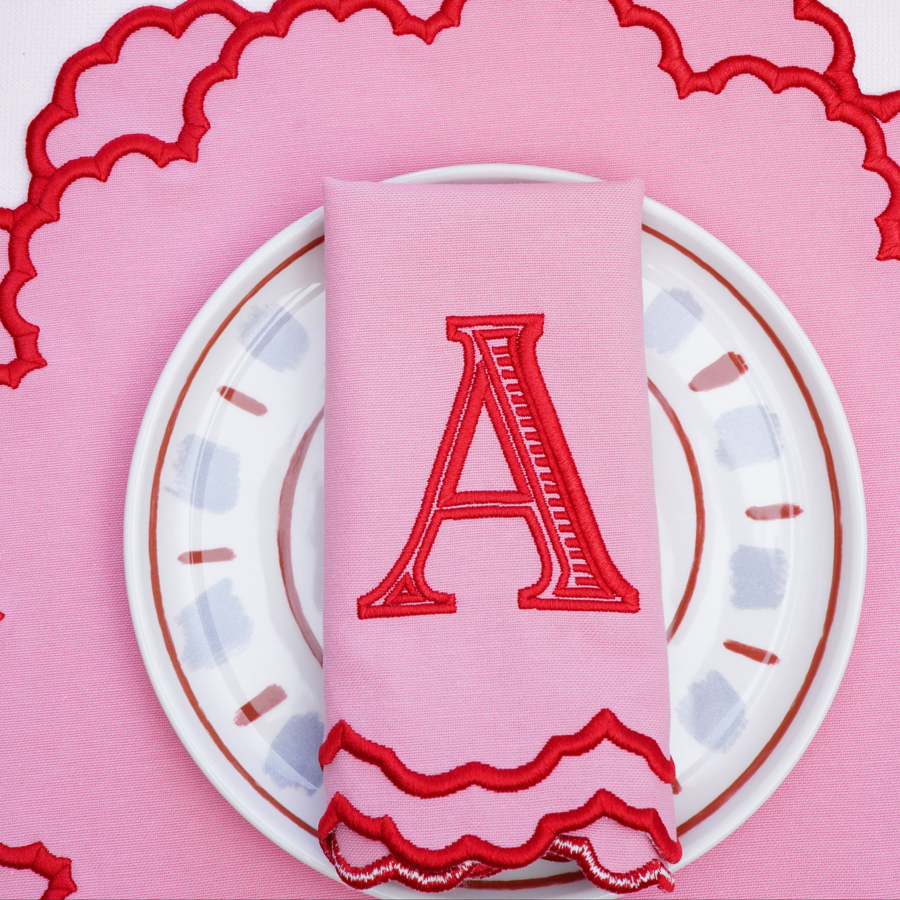 CRESSIDA PINK ROUND FABRIC PLACEMAT & NAPKIN SET (Set Of 4)