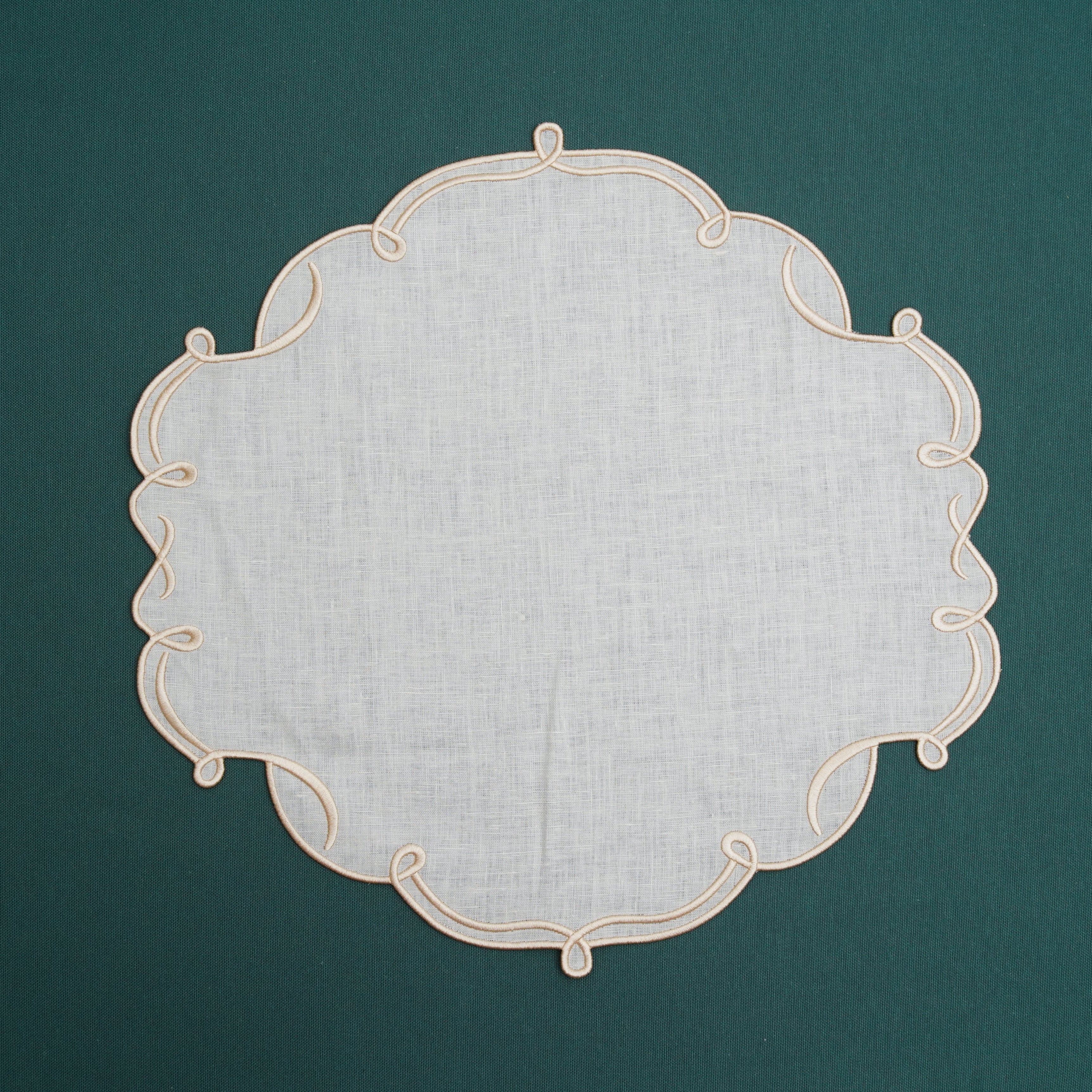 CELESTIA LINEN IVORY GOLD TRIM SQUARE PLACEMAT (Set Of 4)