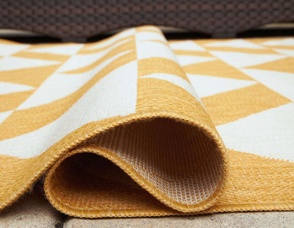Thomley Indoor/Outdoor Area Rug