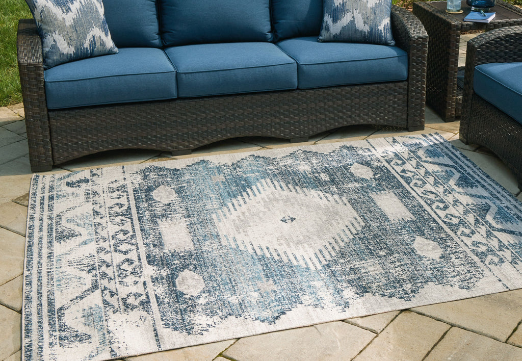 Daddridge Indoor/Outdoor Area Rug