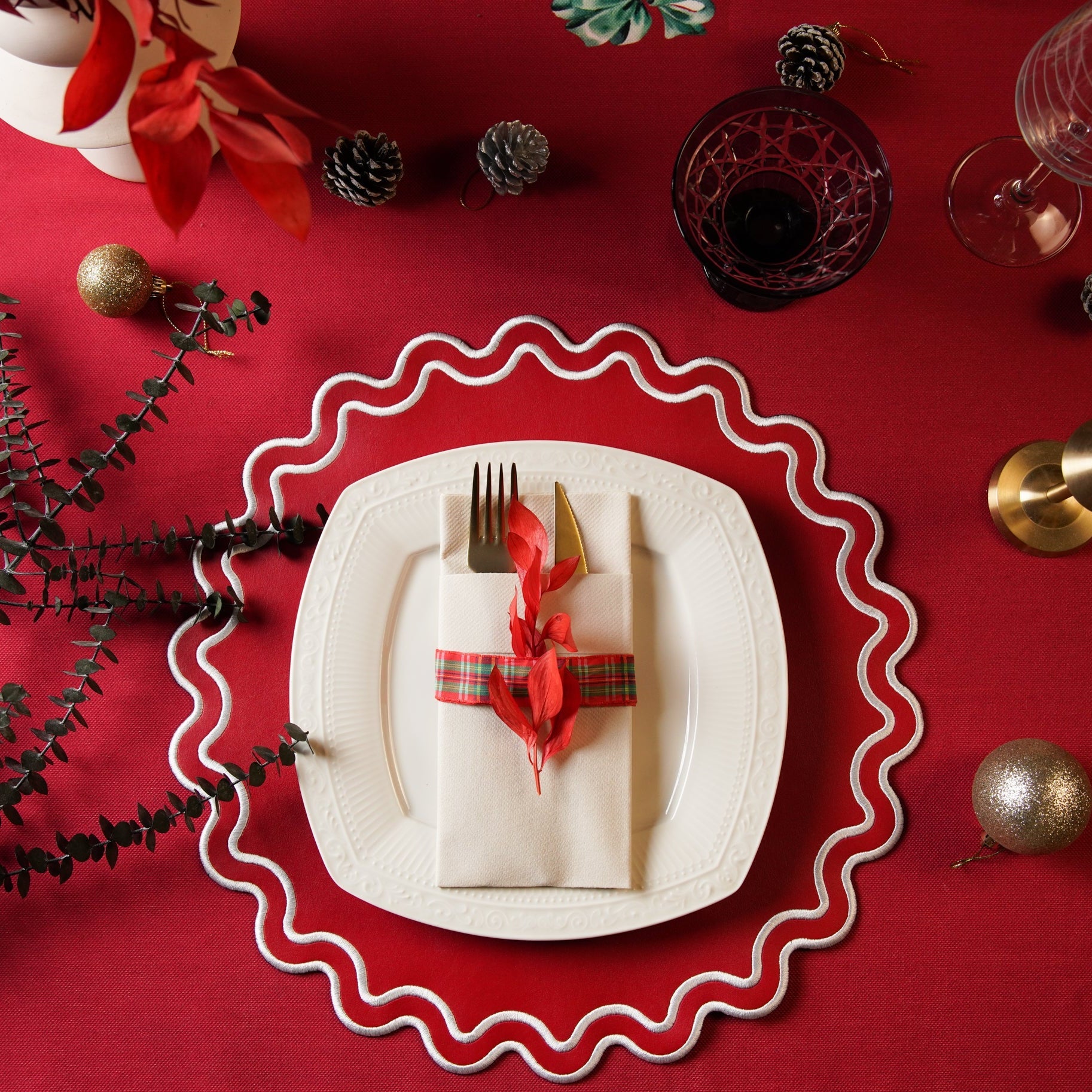 SOLACE RED FAUX LEATHER PLACEMAT (Set Of 4)