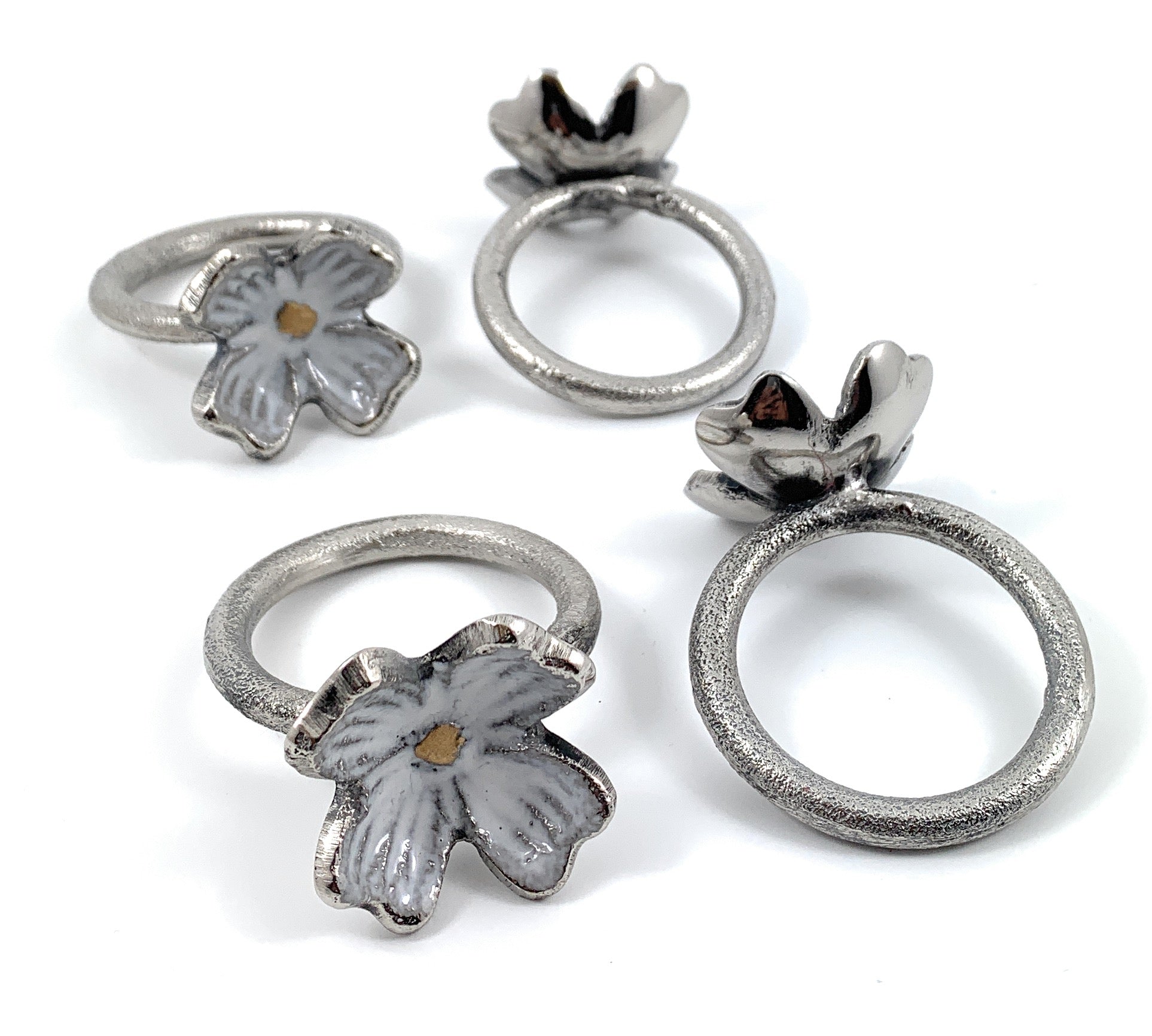Vibhsa Rustic Floral Napkin Rings Set of 4