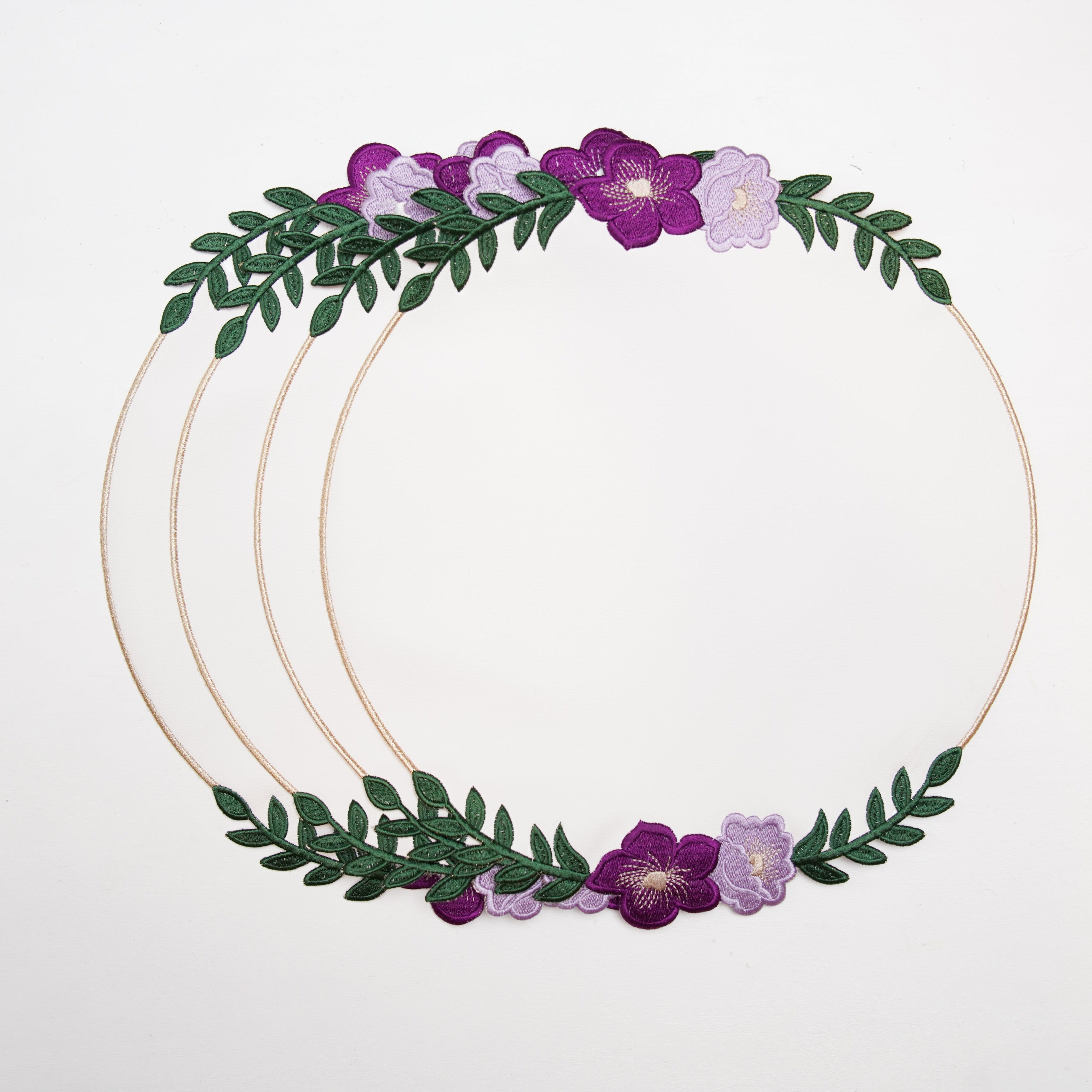 JASMINE WHITE ROUND FAUX LEATHER PLACEMAT (Set Of 4)