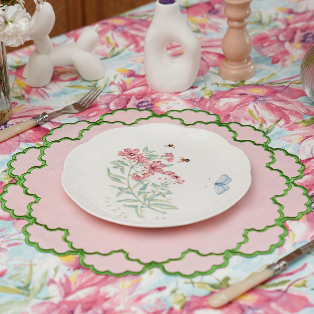 CRESSIDA LIGHT PINK ROUND FABRIC PLACEMAT (Set Of 4)