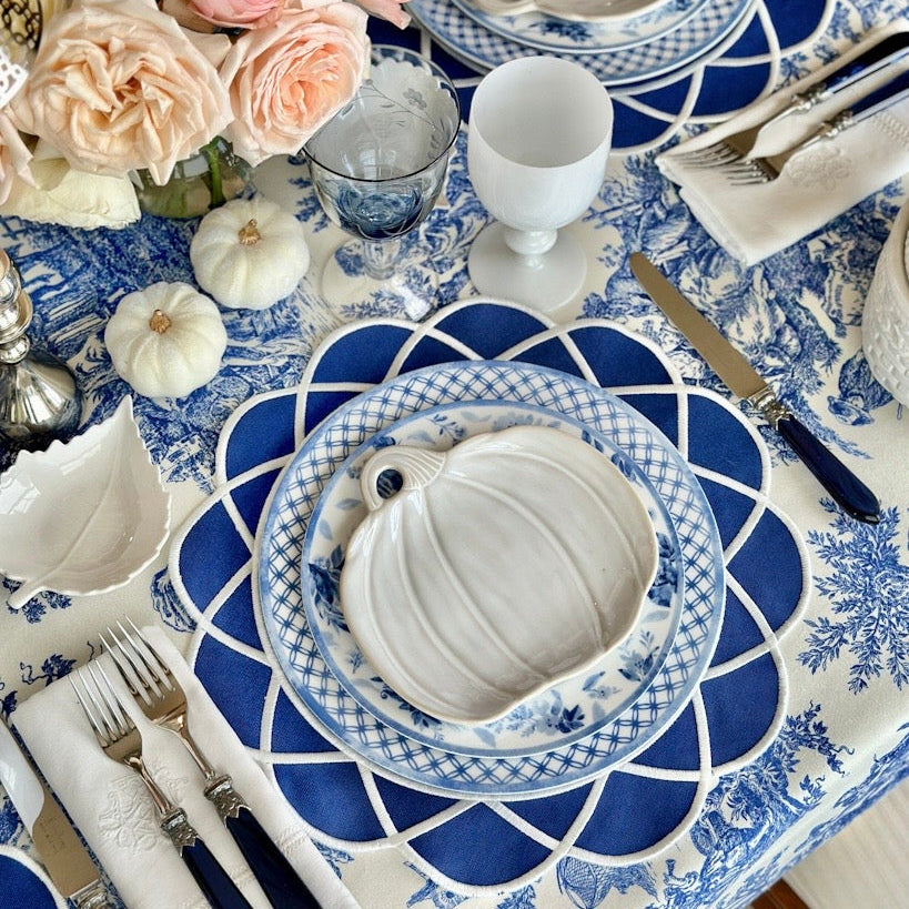 GATHER NAVY BLUE ROUND FABRIC PLACEMAT (Set Of 4)