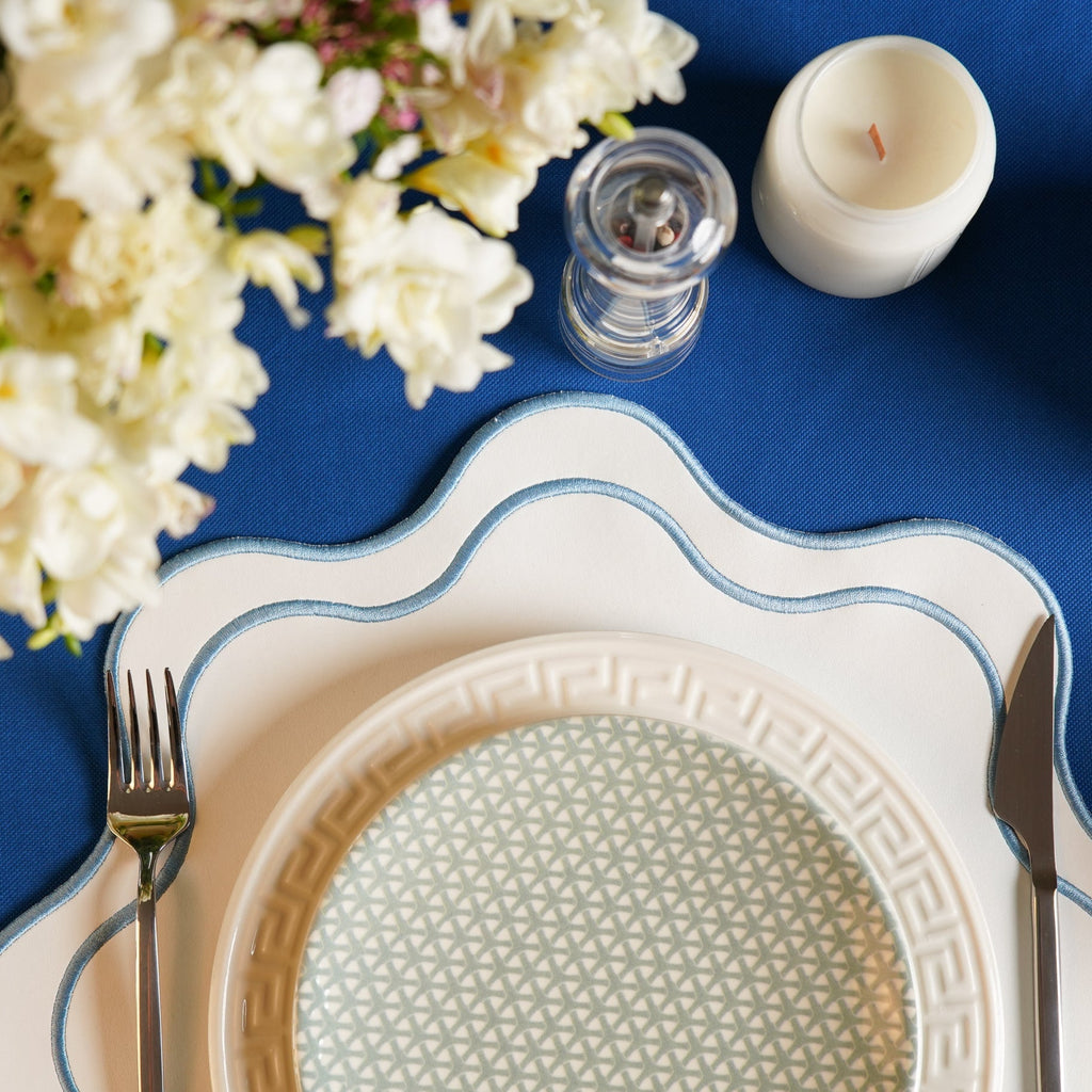 HAVEN WHITE WAVY EDGE BLUE TRIM FAUX LEATHER PLACEMAT (Set Of 4)