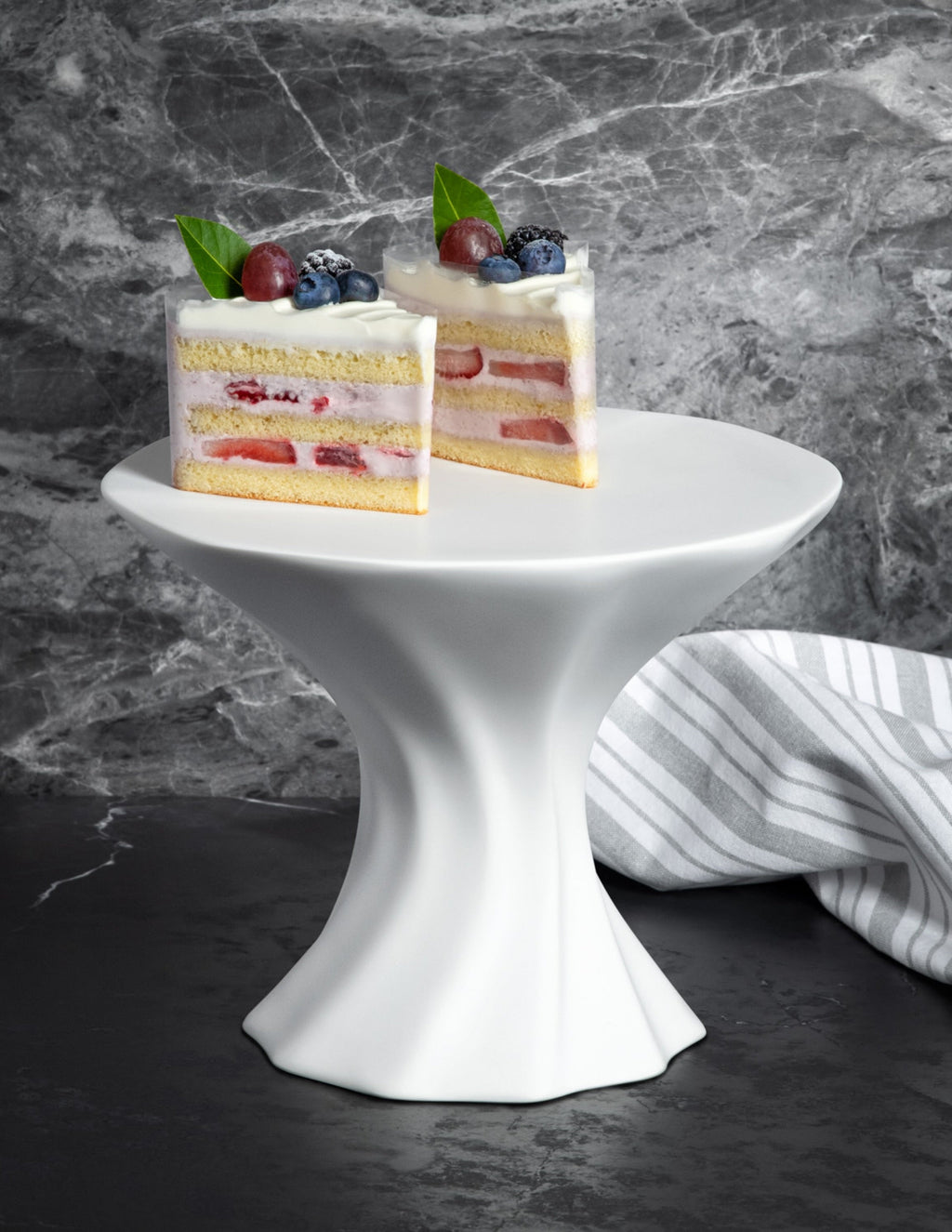 White Cake Stand