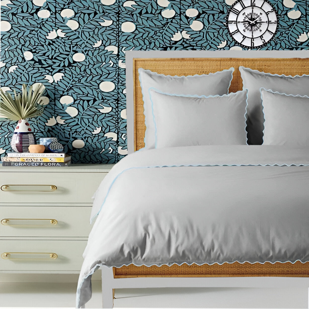 Light Grey 400TC Cotton Small Scallop Embroidery Duvet Cover Set