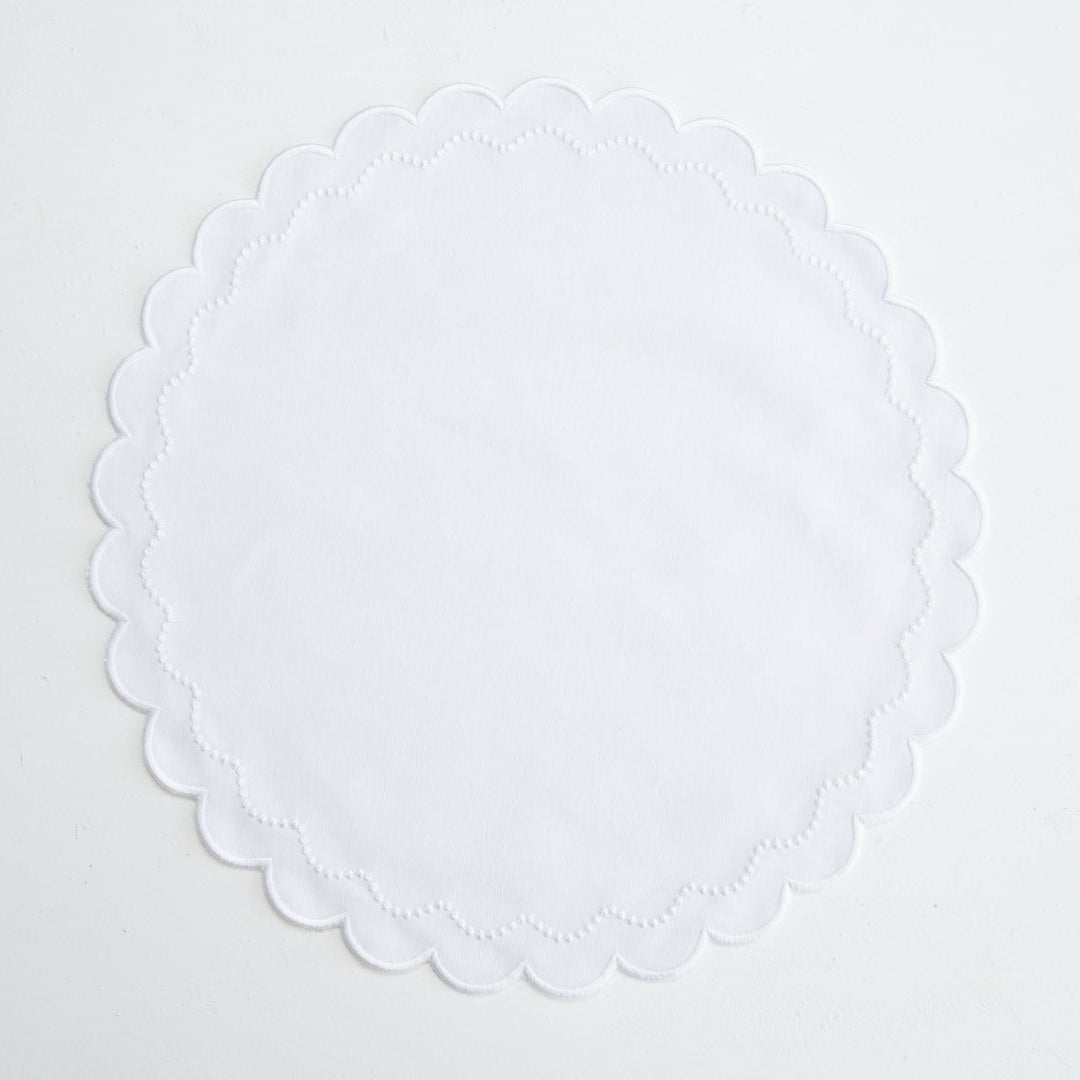 LILY WHITE ROUND FABRIC PLACEMAT & NAPKIN SET (Set Of 4)