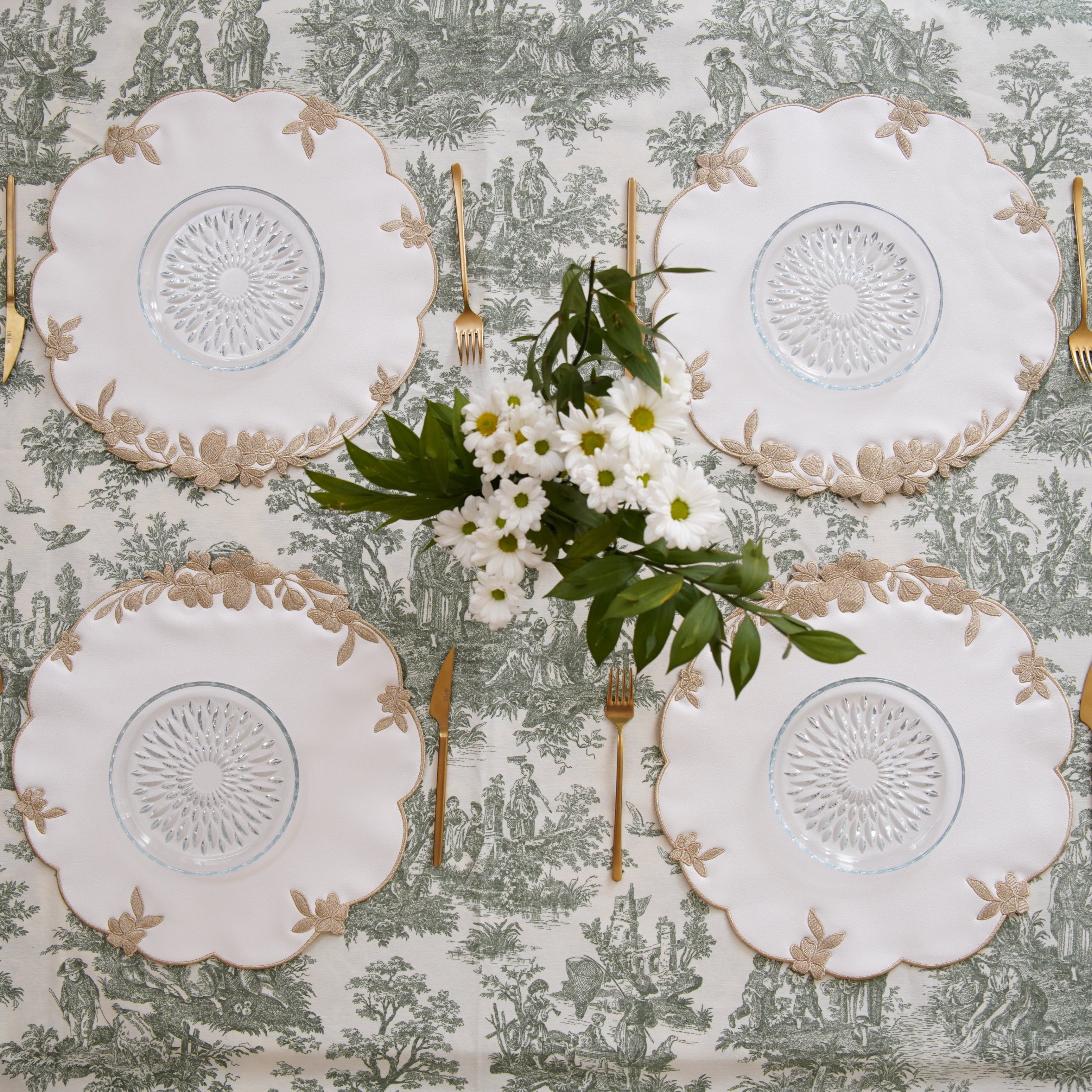 LOTUS WHITE GOLD ROUND FAUX LEATHER PLACEMAT (Set Of 4)