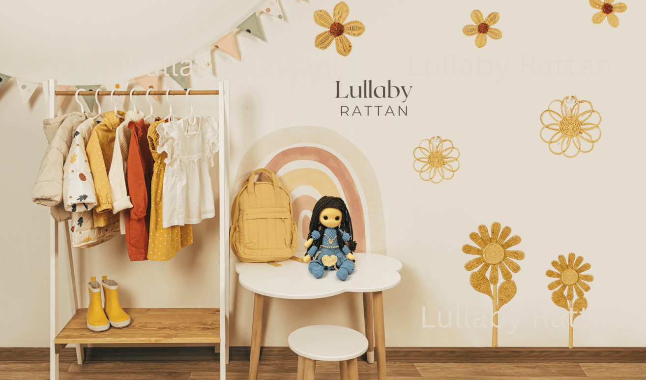 Natural Rattan Daisy Wall Decor