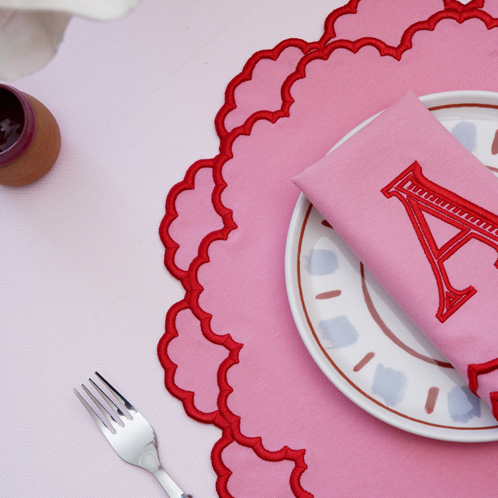 CRESSIDA PINK ROUND FABRIC PLACEMAT & NAPKIN SET (Set Of 4)
