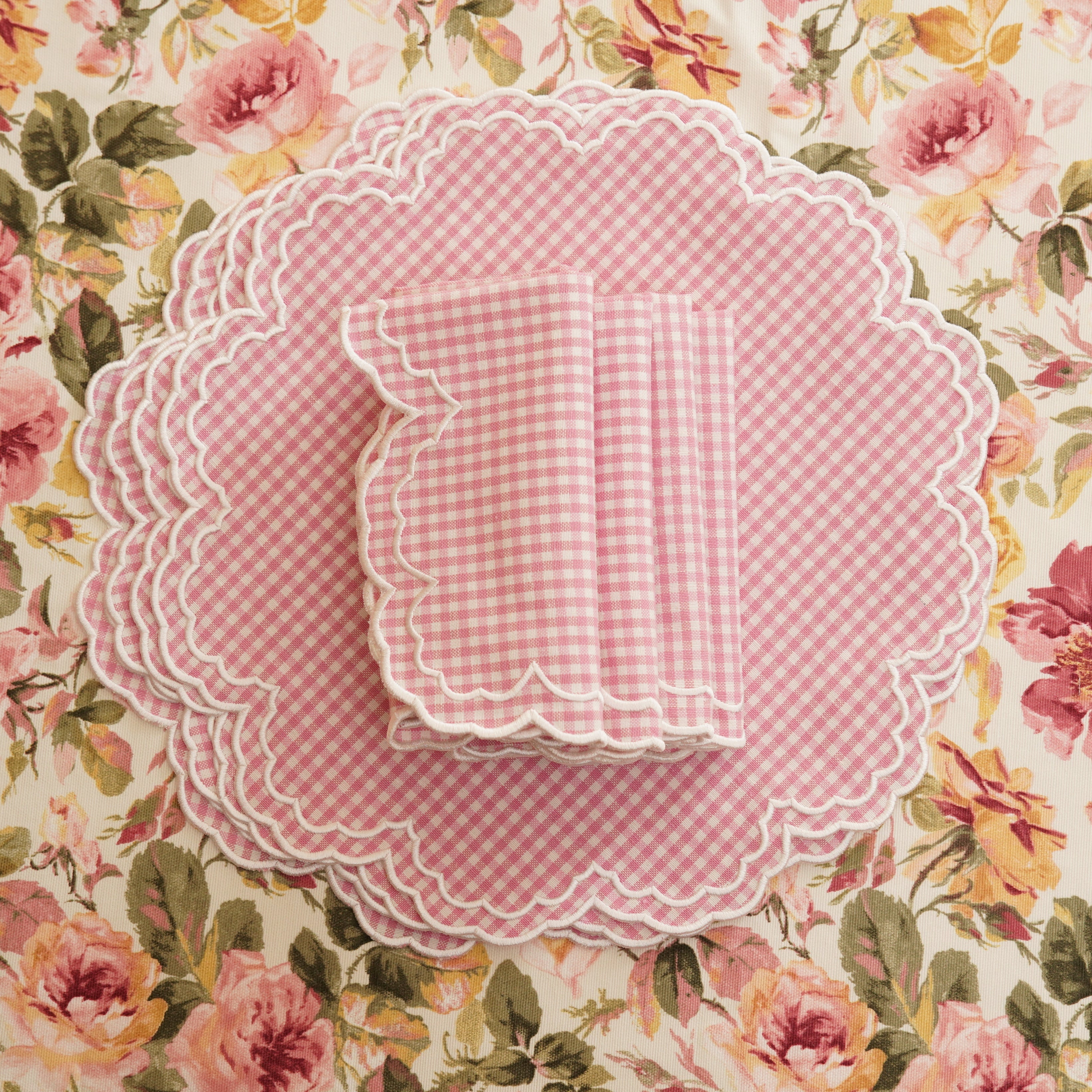 MAGNOLIA PINK GINGHAM WHITE TRIM PLACEMAT & NAPKIN SET (Set Of 4)