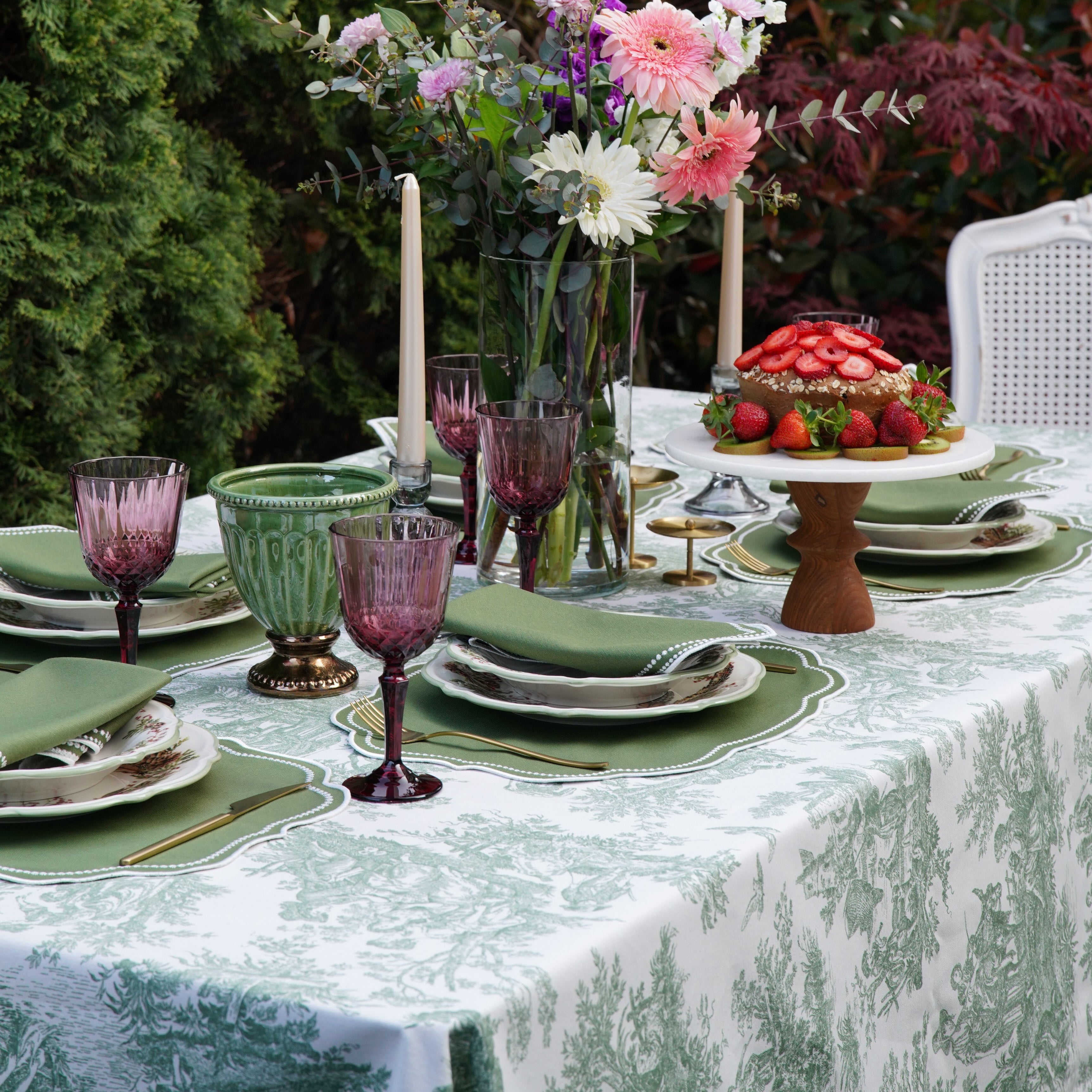 MIRELI GREEN RECTANGLE PLACEMAT & NAPKIN SET (Set Of 4)