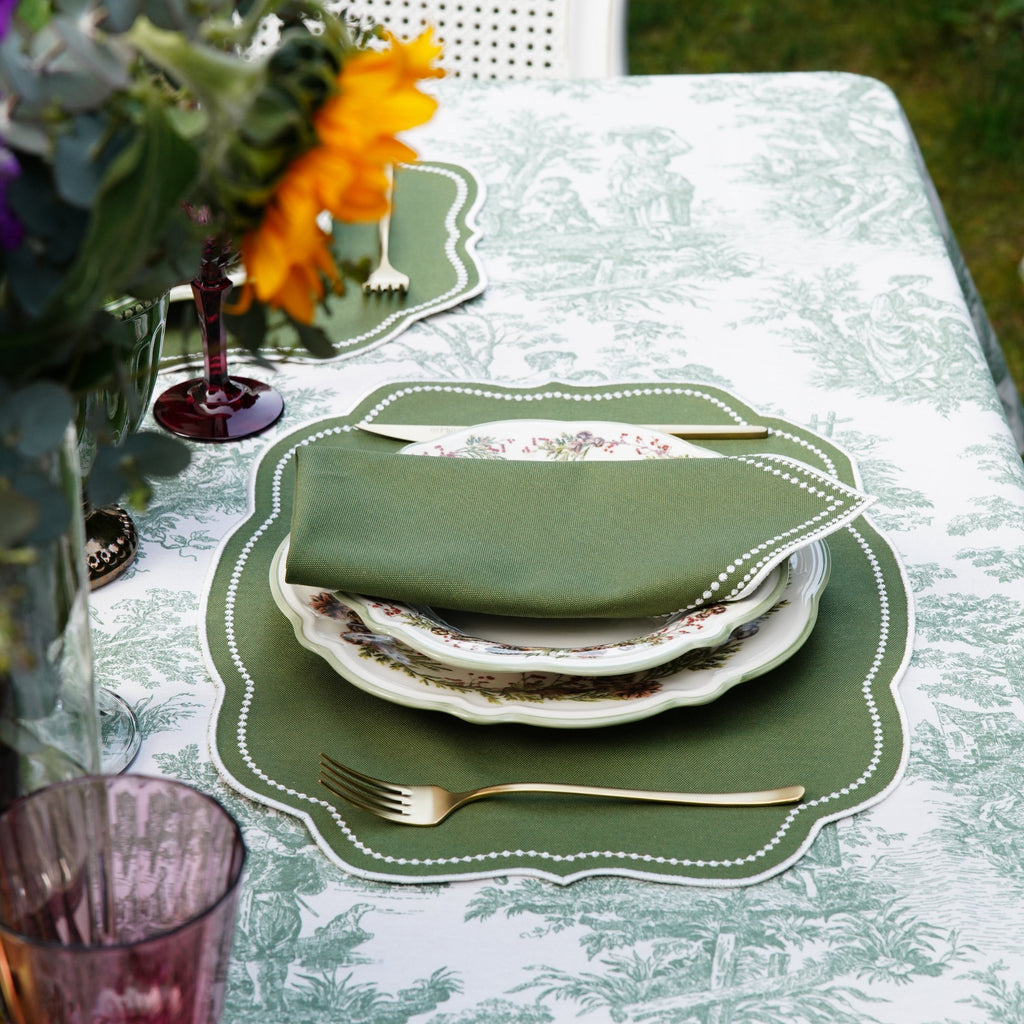 MIRELI GREEN RECTANGLE PLACEMAT & NAPKIN SET (Set Of 4)