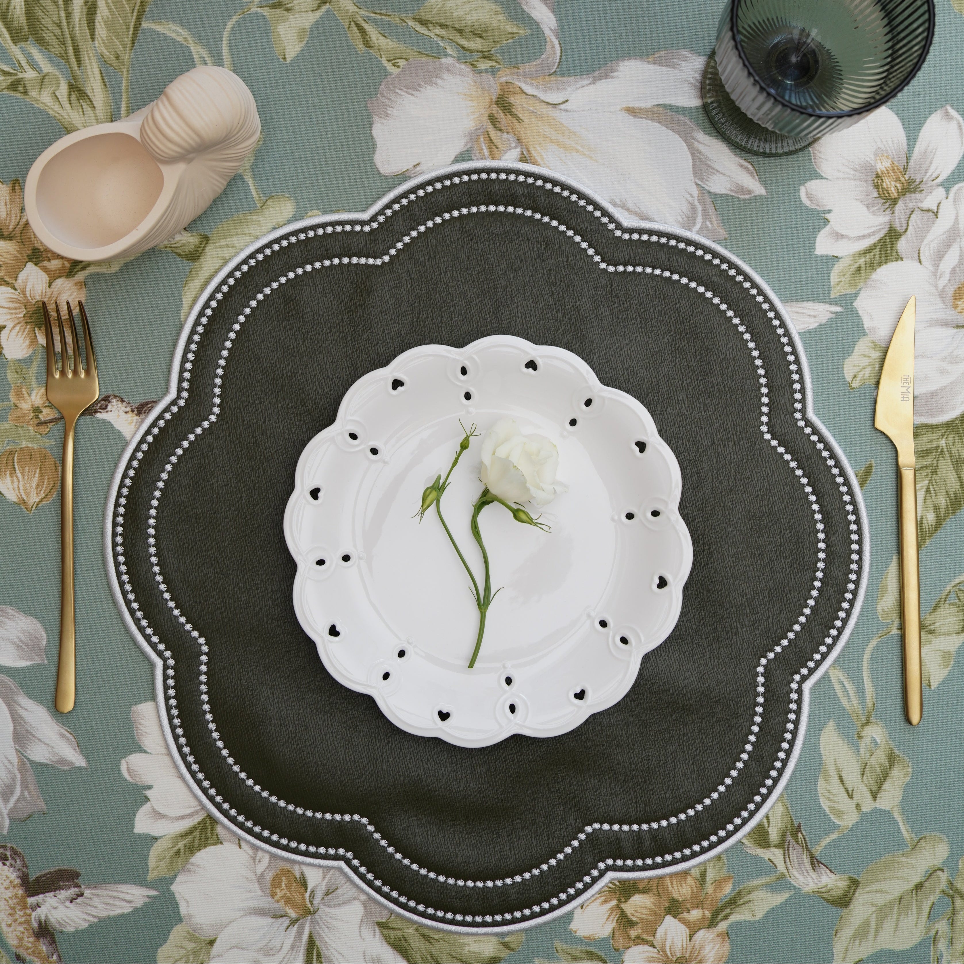 NURTURE GREEN SCALLOPED FAUX LEATHER PLACEMAT (Set Of 4)