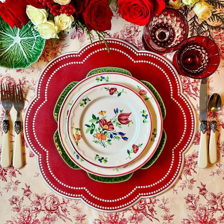 NURTURE RED SCALLOPED FAUX LEATHER PLACEMAT (Set Of 4)
