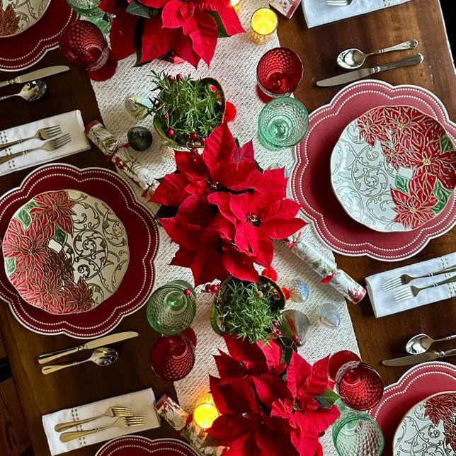 NURTURE RED SCALLOPED FAUX LEATHER PLACEMAT (Set Of 4)