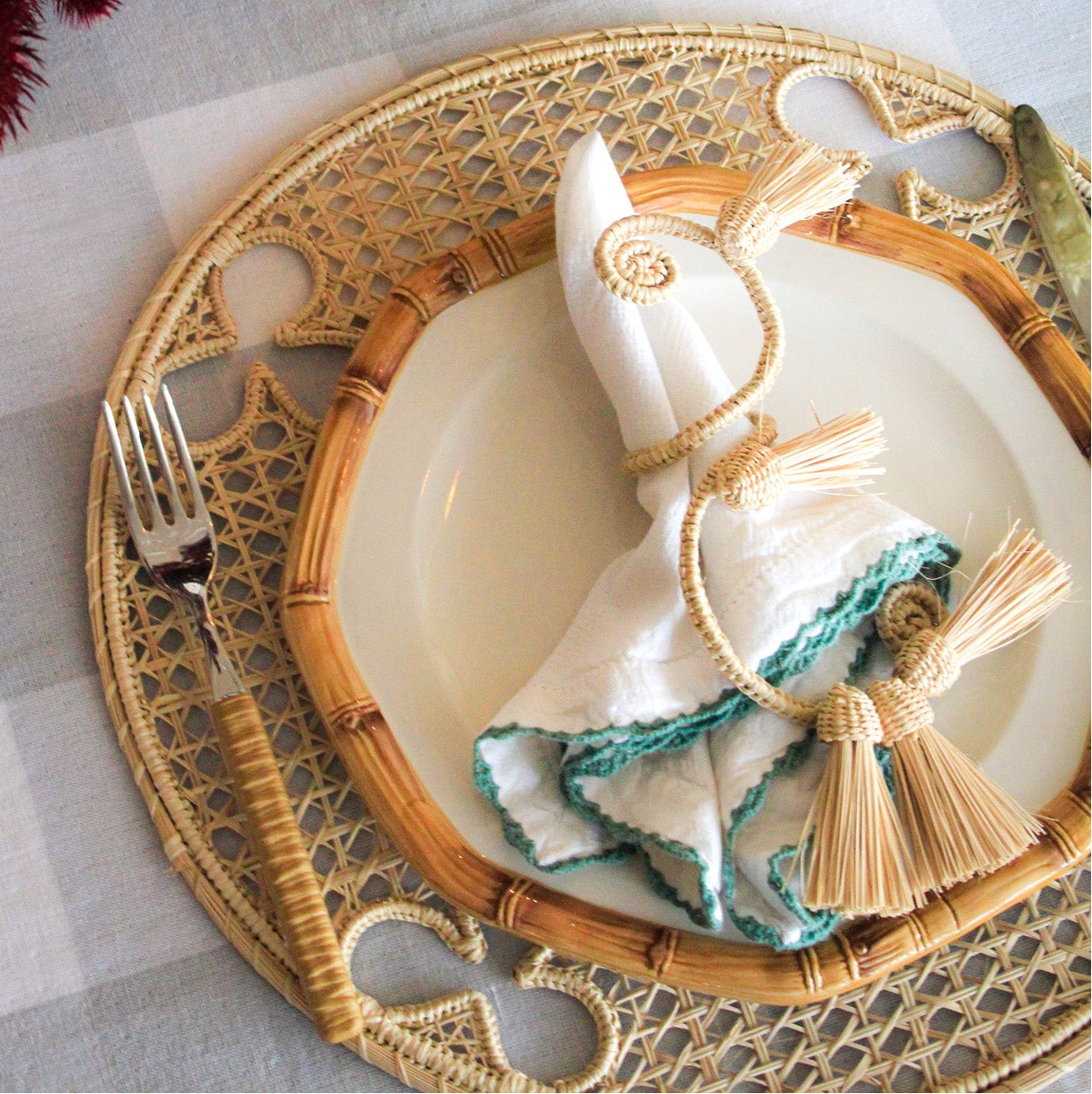 Handwoven Olive Motif Iraca Charger