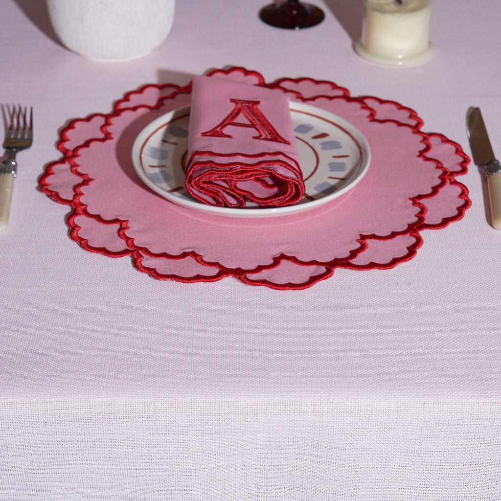 CRESSIDA PINK ROUND FABRIC PLACEMAT & NAPKIN SET (Set Of 4)
