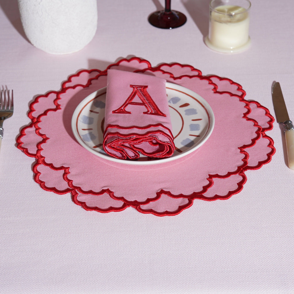 CRESSIDA PINK ROUND FABRIC PLACEMAT & NAPKIN SET (Set Of 4)