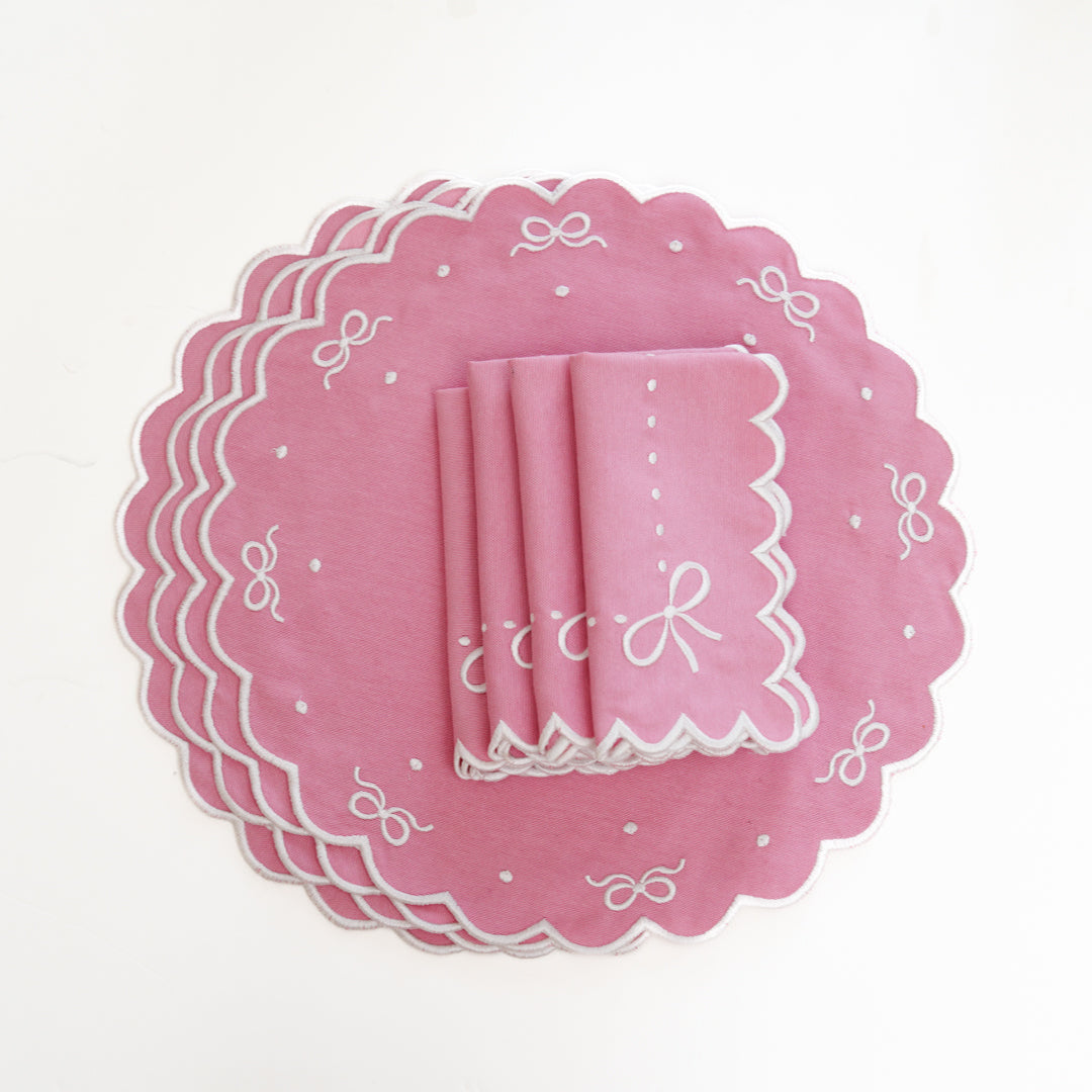 RIBBIA PINK ROUND FABRIC PLACEMAT & NAPKIN SET (Set Of 4)