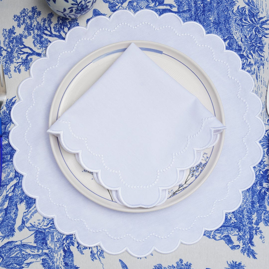 LILY WHITE ROUND FABRIC PLACEMAT & NAPKIN SET (Set Of 4)