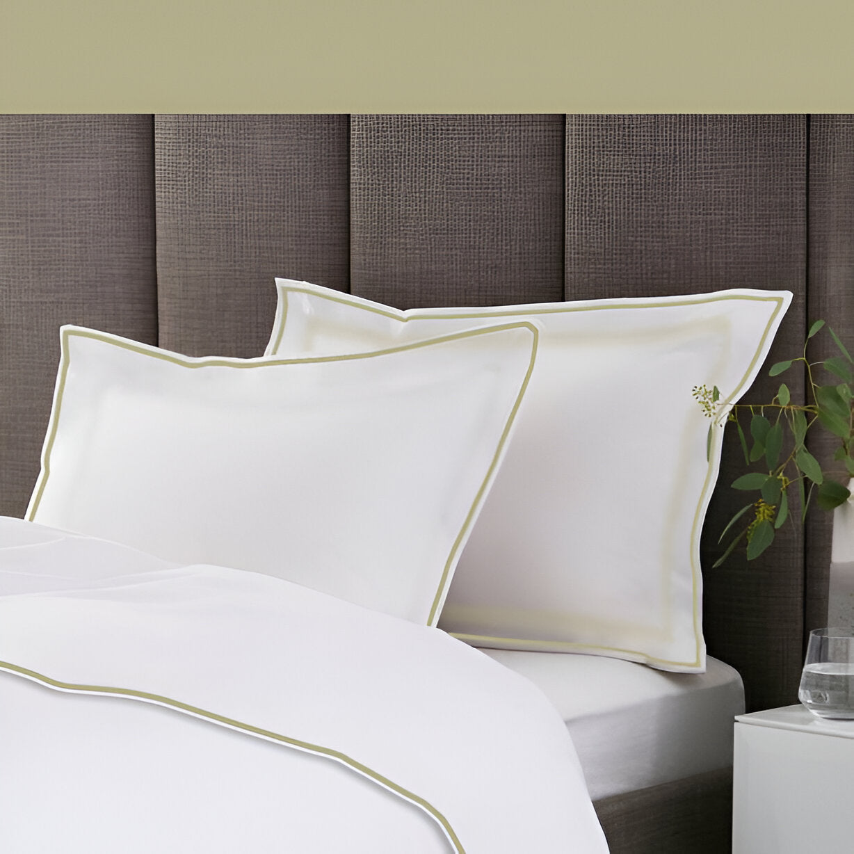400TC Embroidery Cotton Sateen Solid Duvet Cover Set