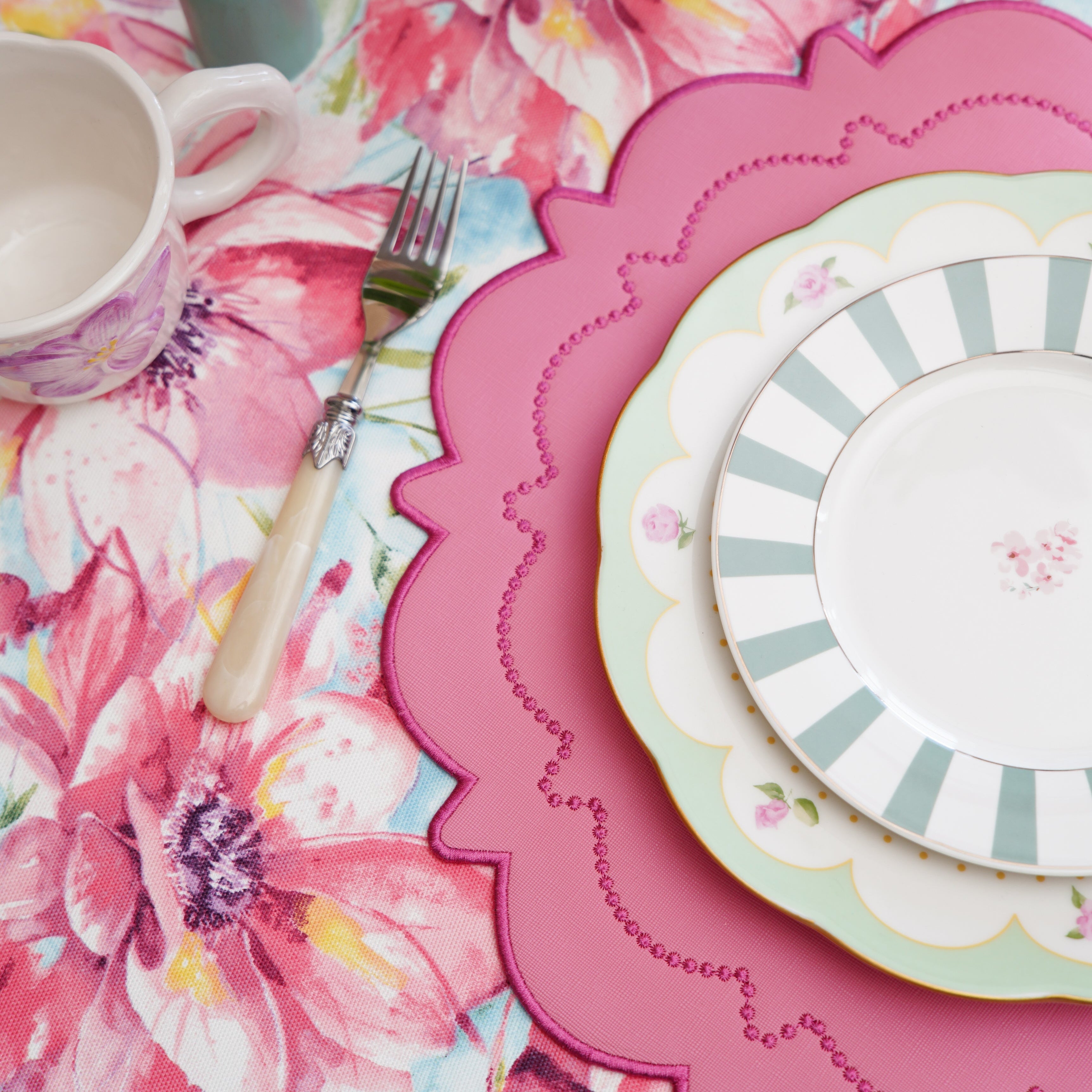 SOLSTICE PINK SCALLOPED FAUX LEATHER PLACEMAT (Set Of 4)