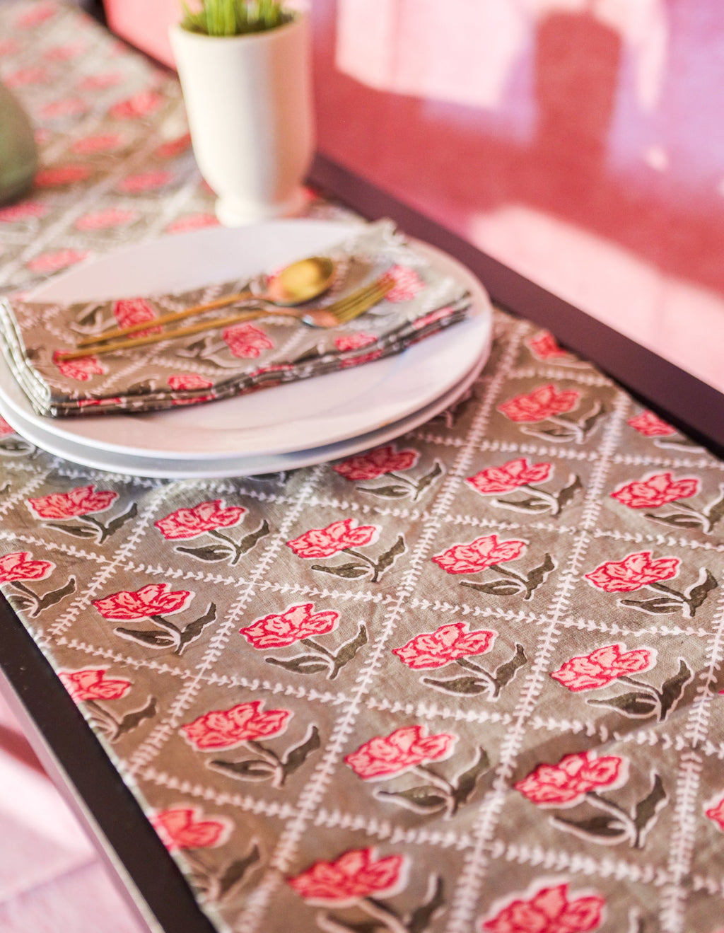 Noor Linen Table Runner — Olive & Pink