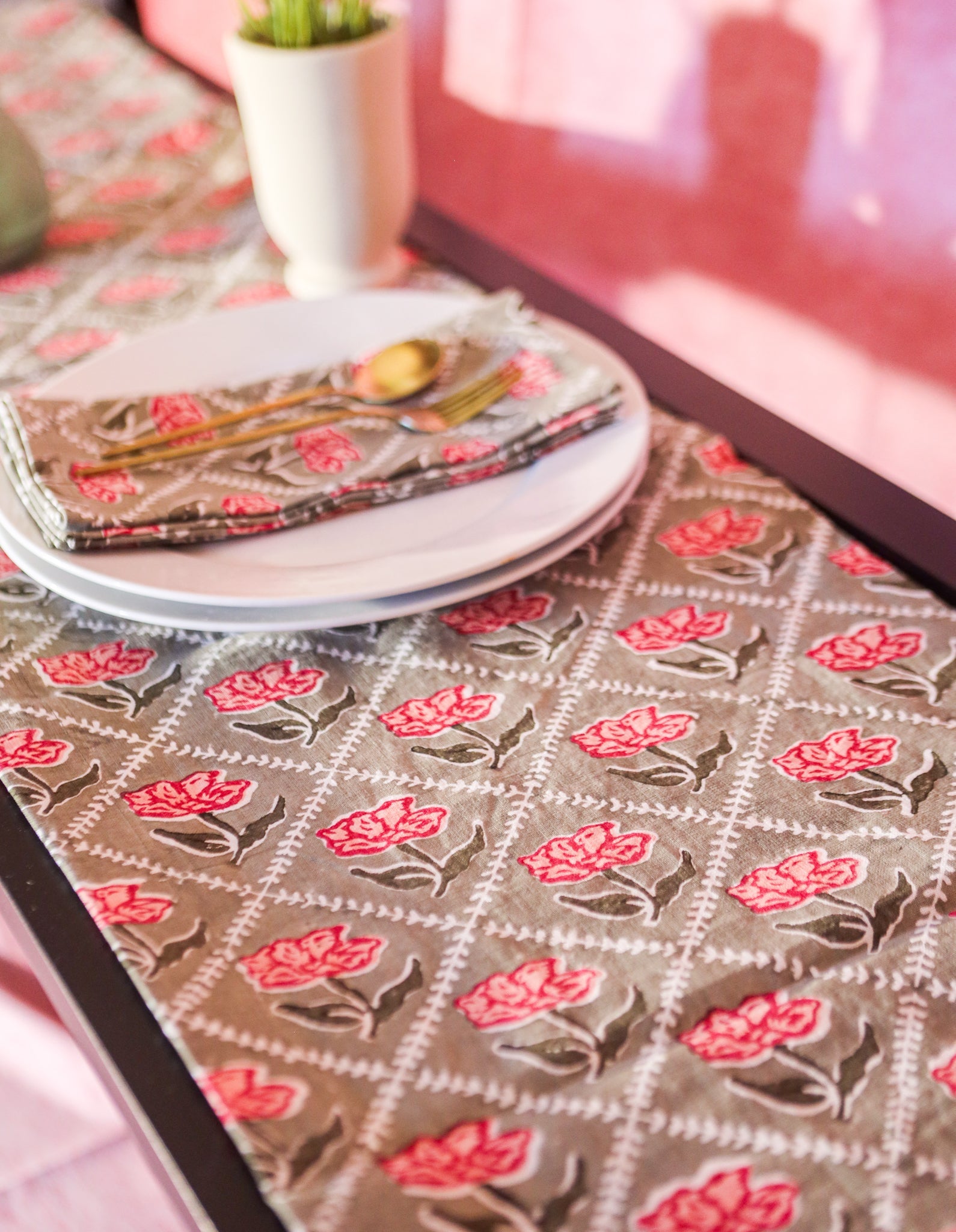Noor Linen Table Runner — Olive & Pink