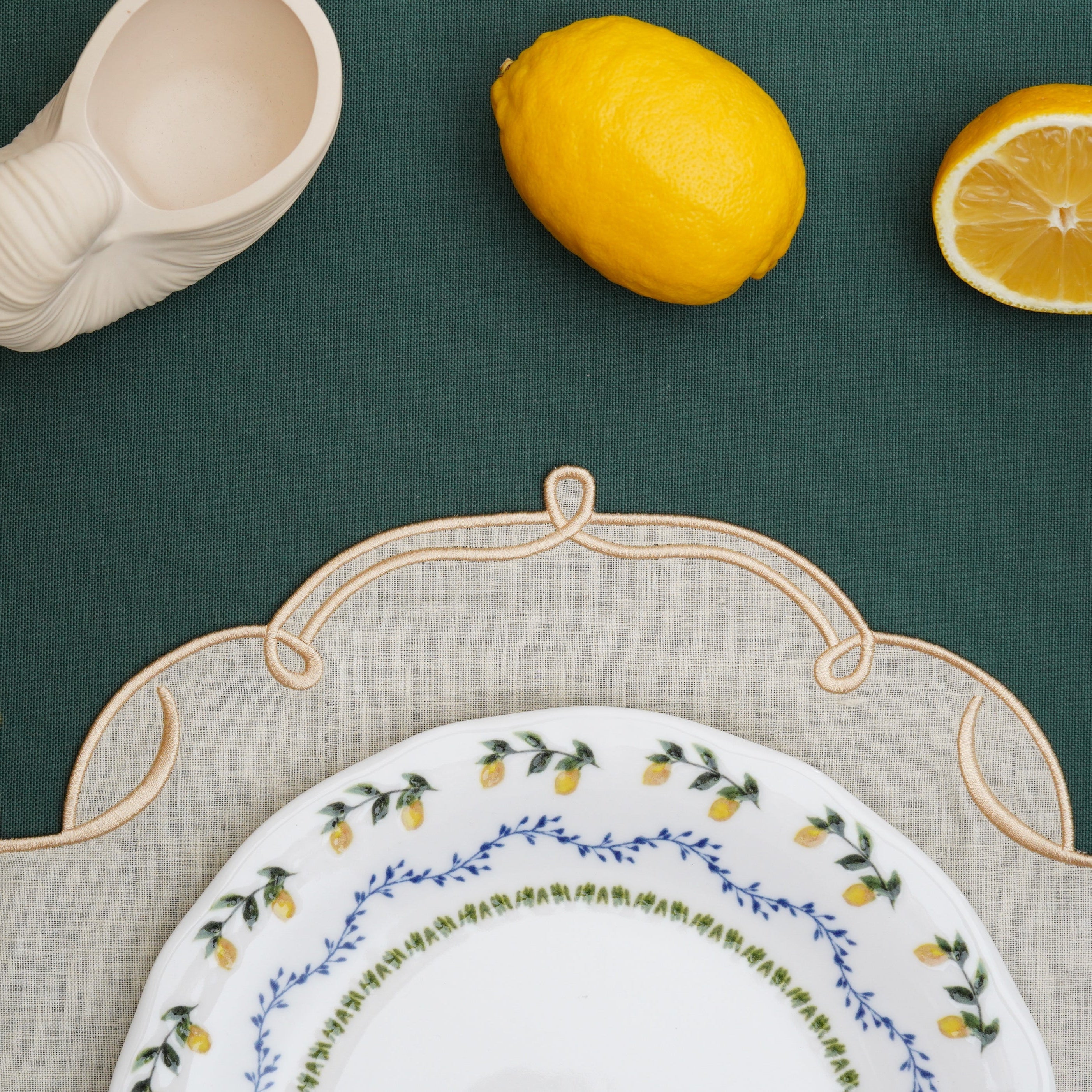 CELESTIA LINEN IVORY GOLD TRIM SQUARE PLACEMAT (Set Of 4)