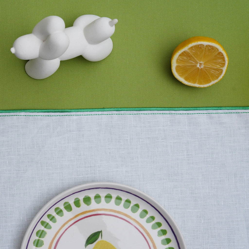 WHITE LEAF SQUARE LINEN PLACEMAT (Set Of 4)